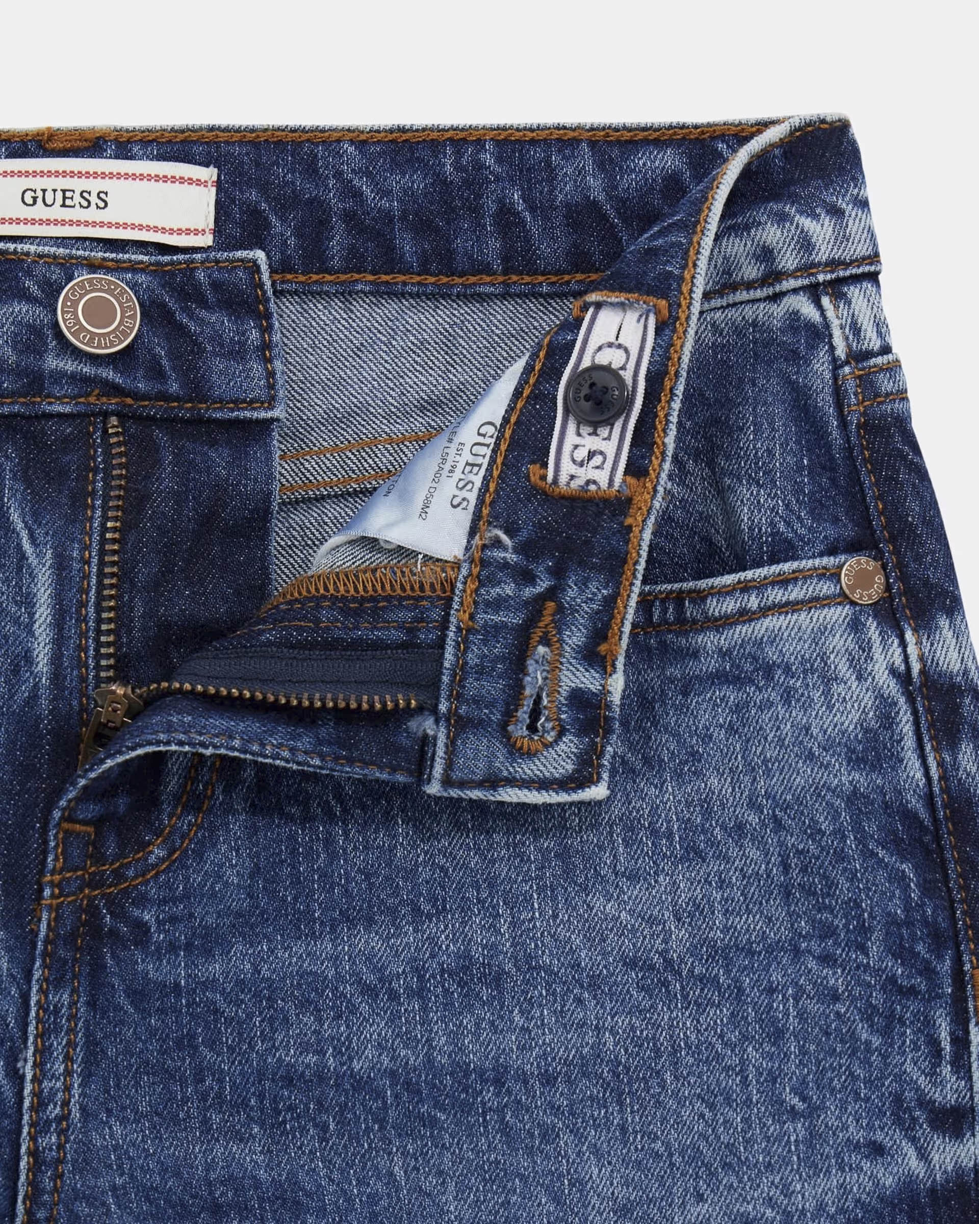 Jeans Guess straight in cotone elasticizzato a lavaggio scuro stone washed