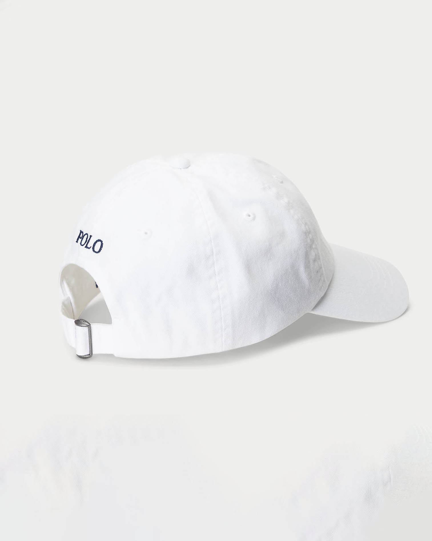 Cappellino bianco in cotone con logo ricamato sul frontino a contrasto di colore