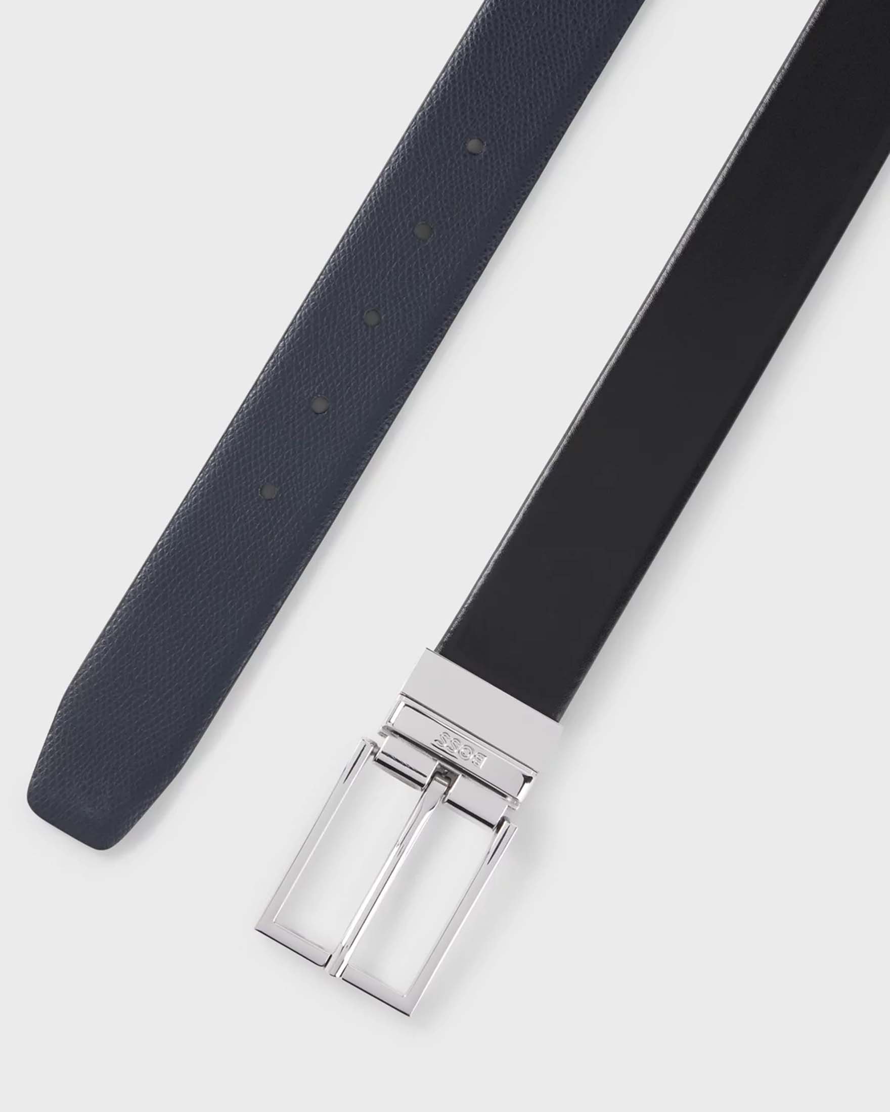 Cintura Otano in pelle liscia nera reversibile in pelle martellata blu