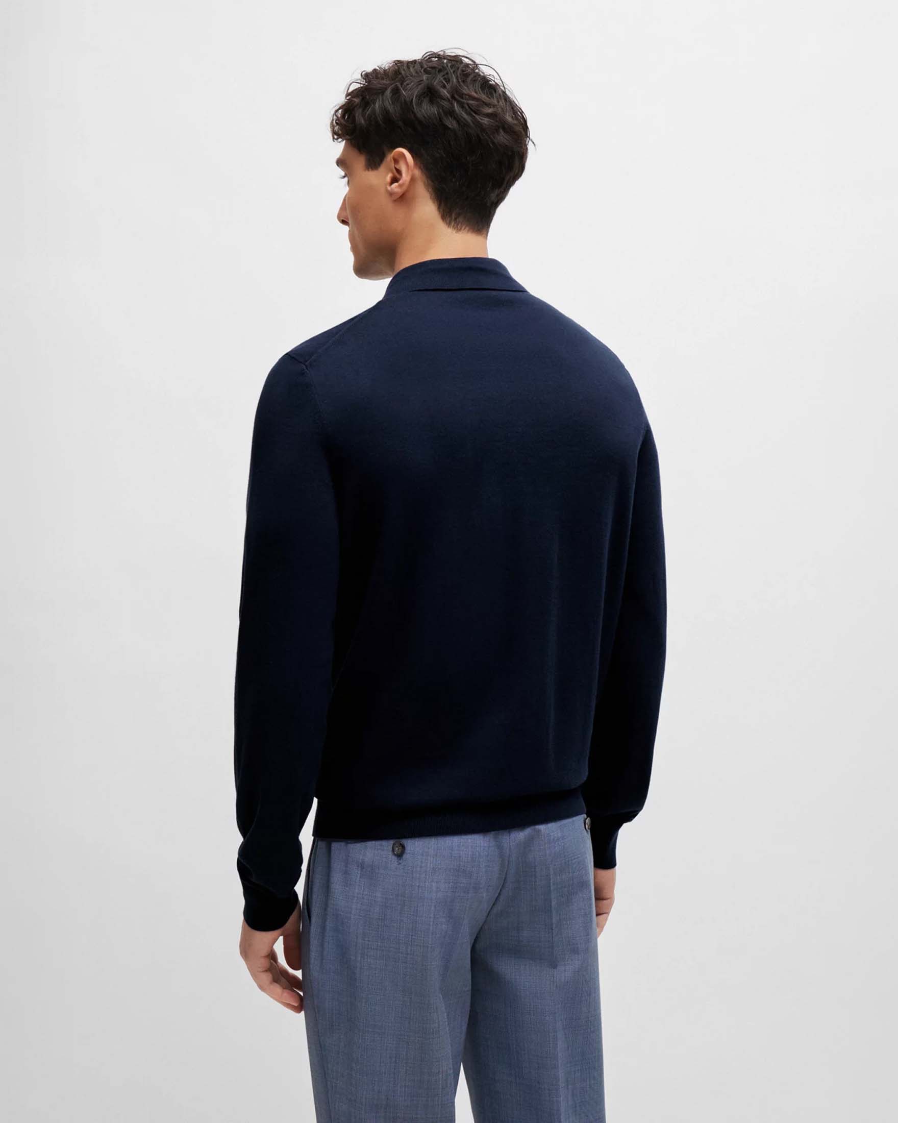 Polo Boss a maniche lunghe blu in maglia di puro cotone con colletto a tre bottoni image