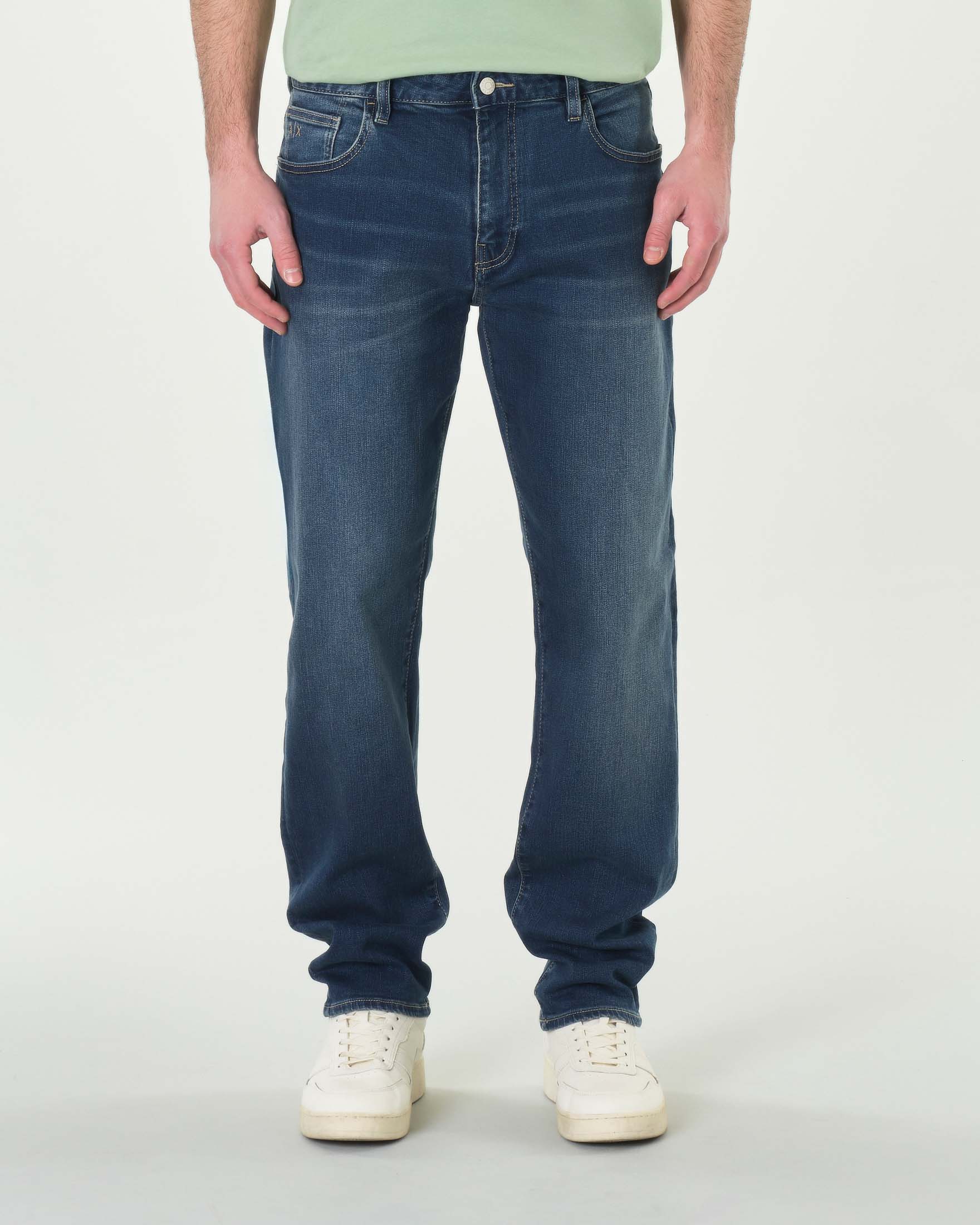 Jeans J13 slim lavaggio scuro stone washed in cotone stretch image