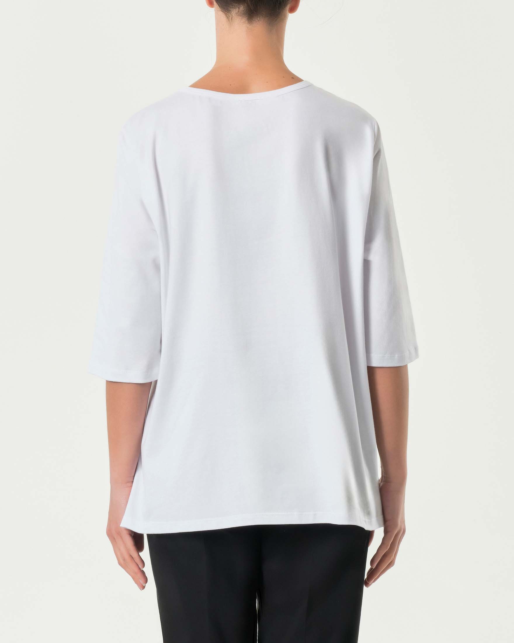 T-shirt bianca in cotone stretch con maniche tre quarti e balze asimmetriche al fondo