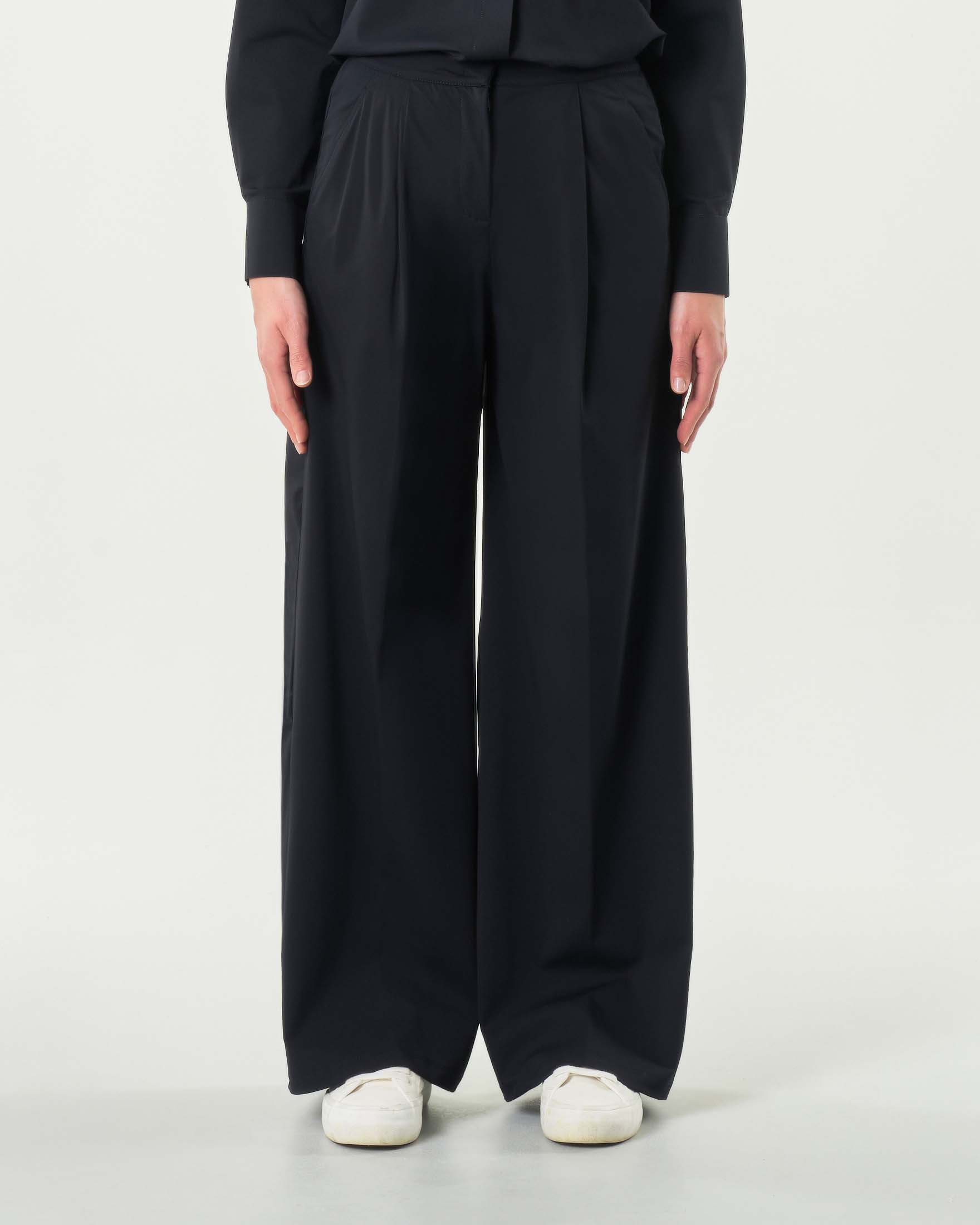 Pantaloni palazzo blu in tessuto stretch tecnico con pinces in vita image