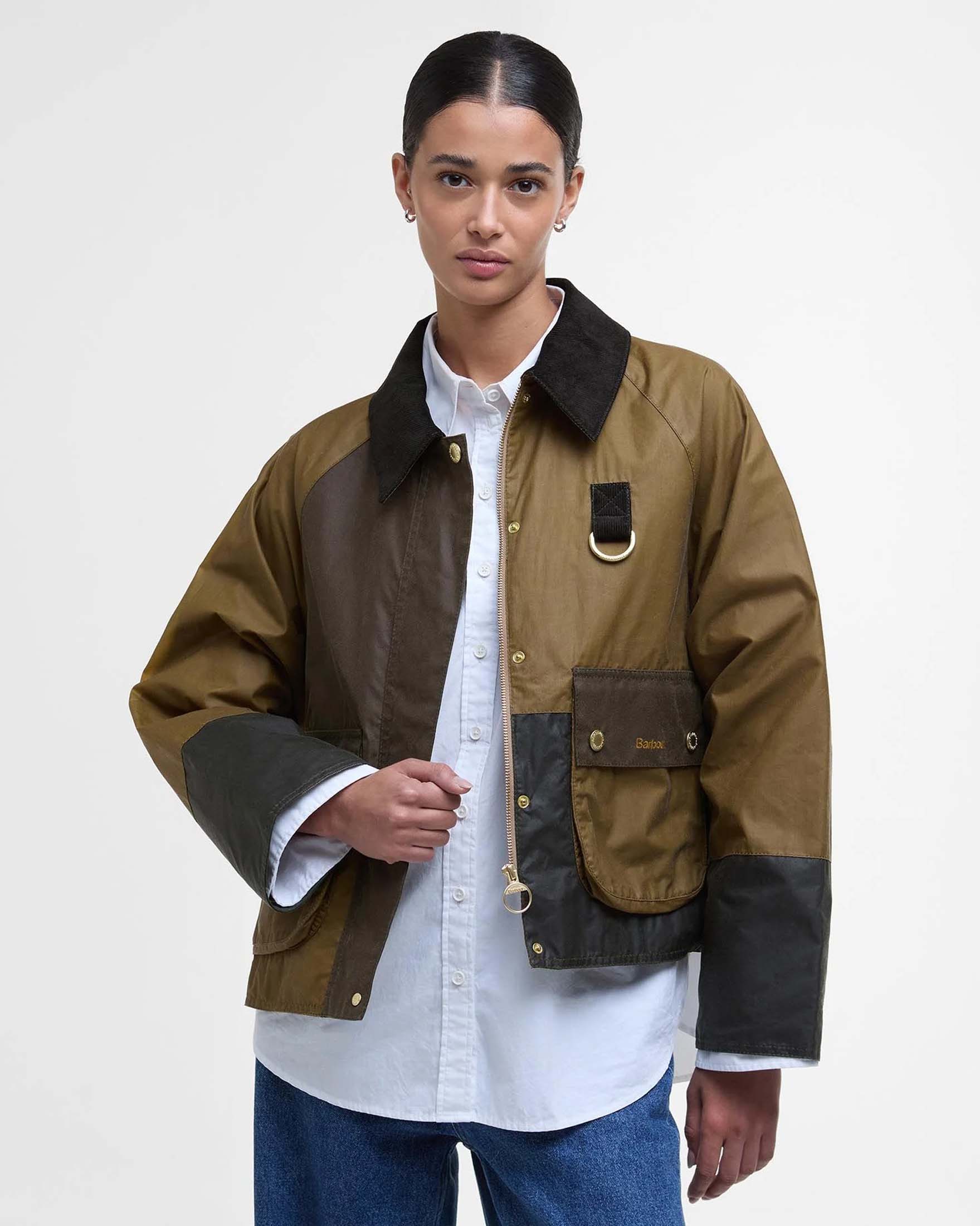 Giaccone corto Barbour Alma in cotone cerato a blocchi di colore verde e cammello