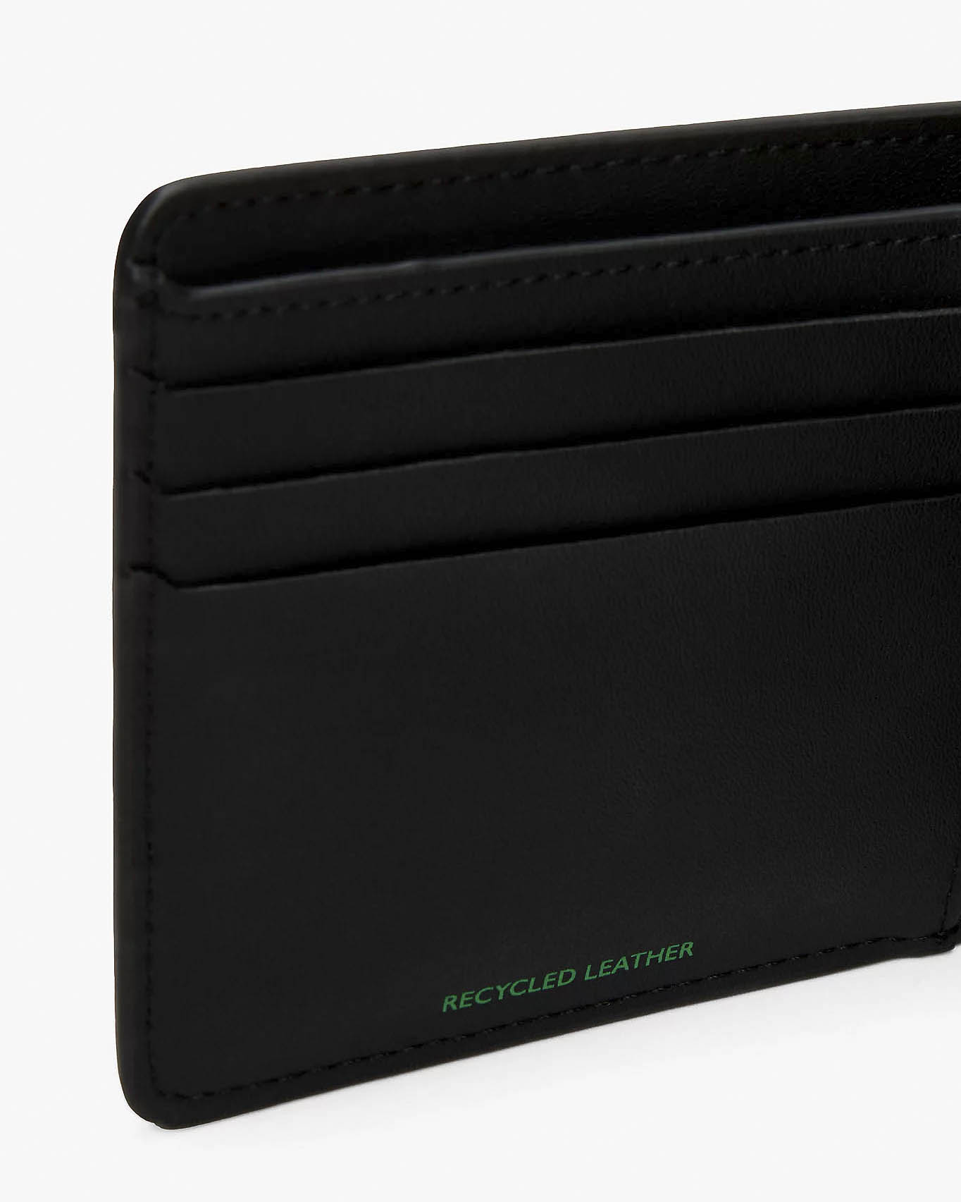 Portafoglio bifold nero in pelle riciclata zigrinata con logo flag stampato sul davanti