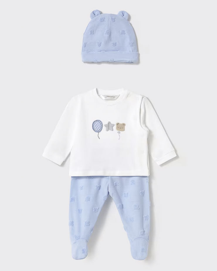 Completo azzurro e bianco con cappellino in cotone stretch