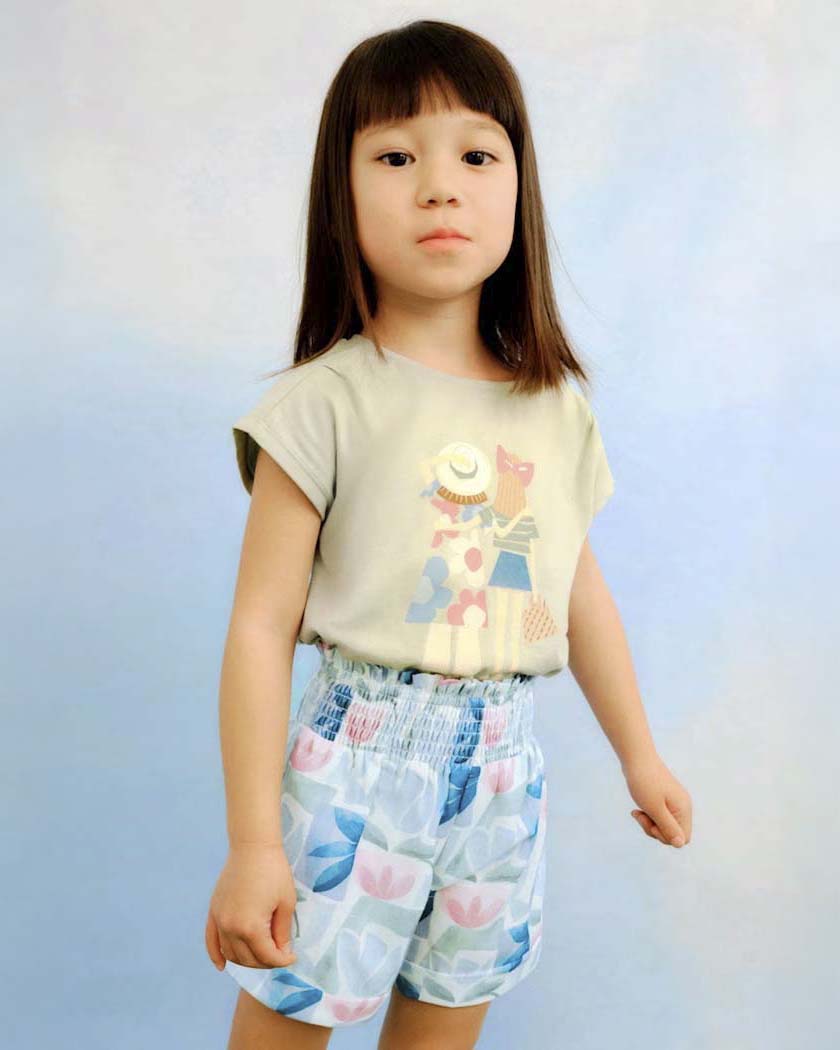 Short a fantasia floreale con maxi fascia elastica