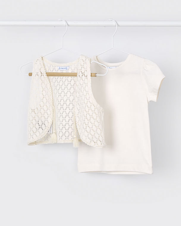 Set Mayoral t-shirt tinta unita e gilet crochet panna image