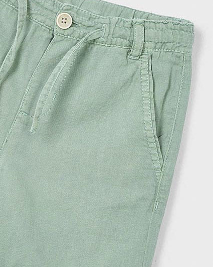 Bermuda Mayoral color verde salvia in misto cotone e lino image