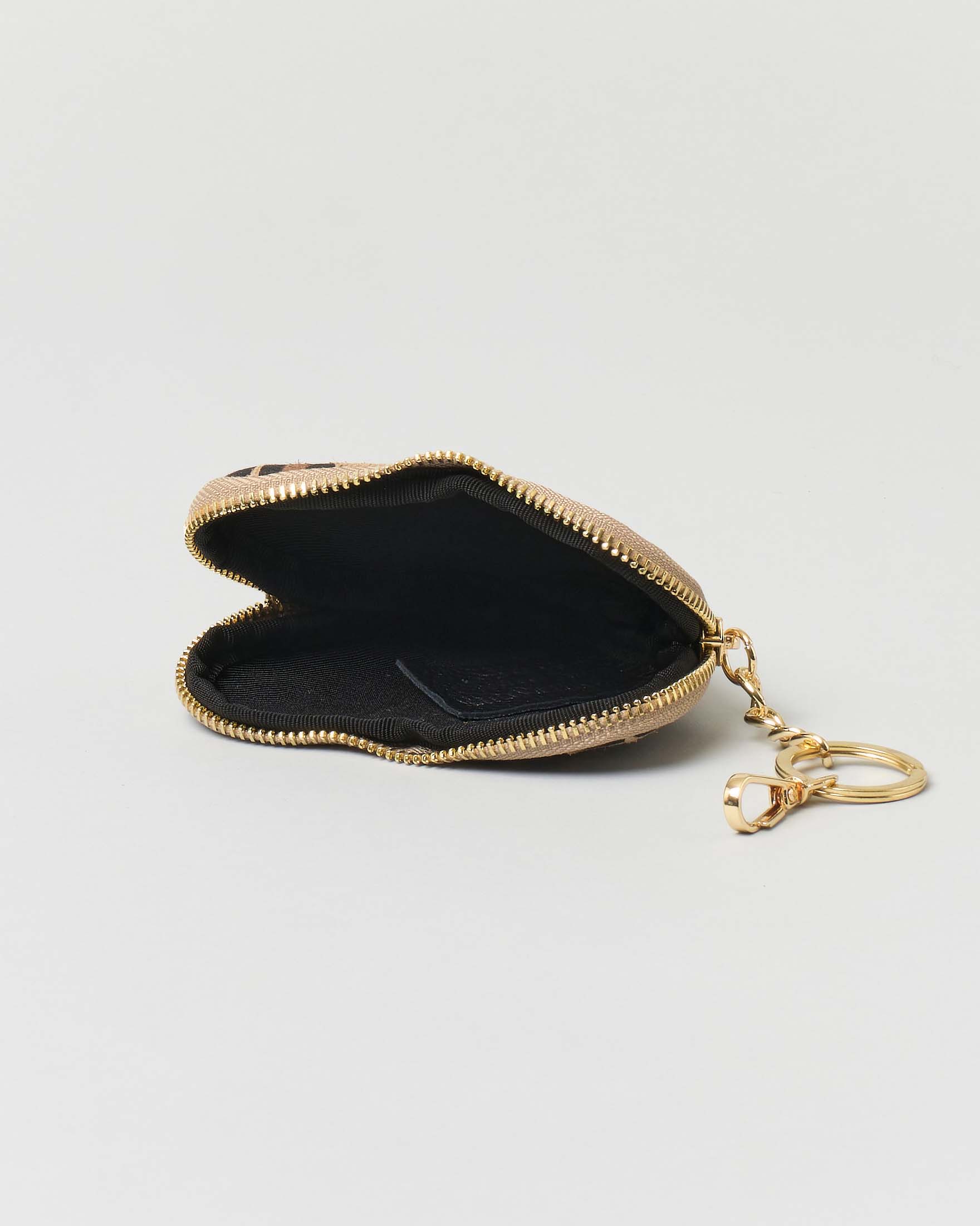 Portachiavi a fantasia animalier in pelle a forma di cuore con cerniera image