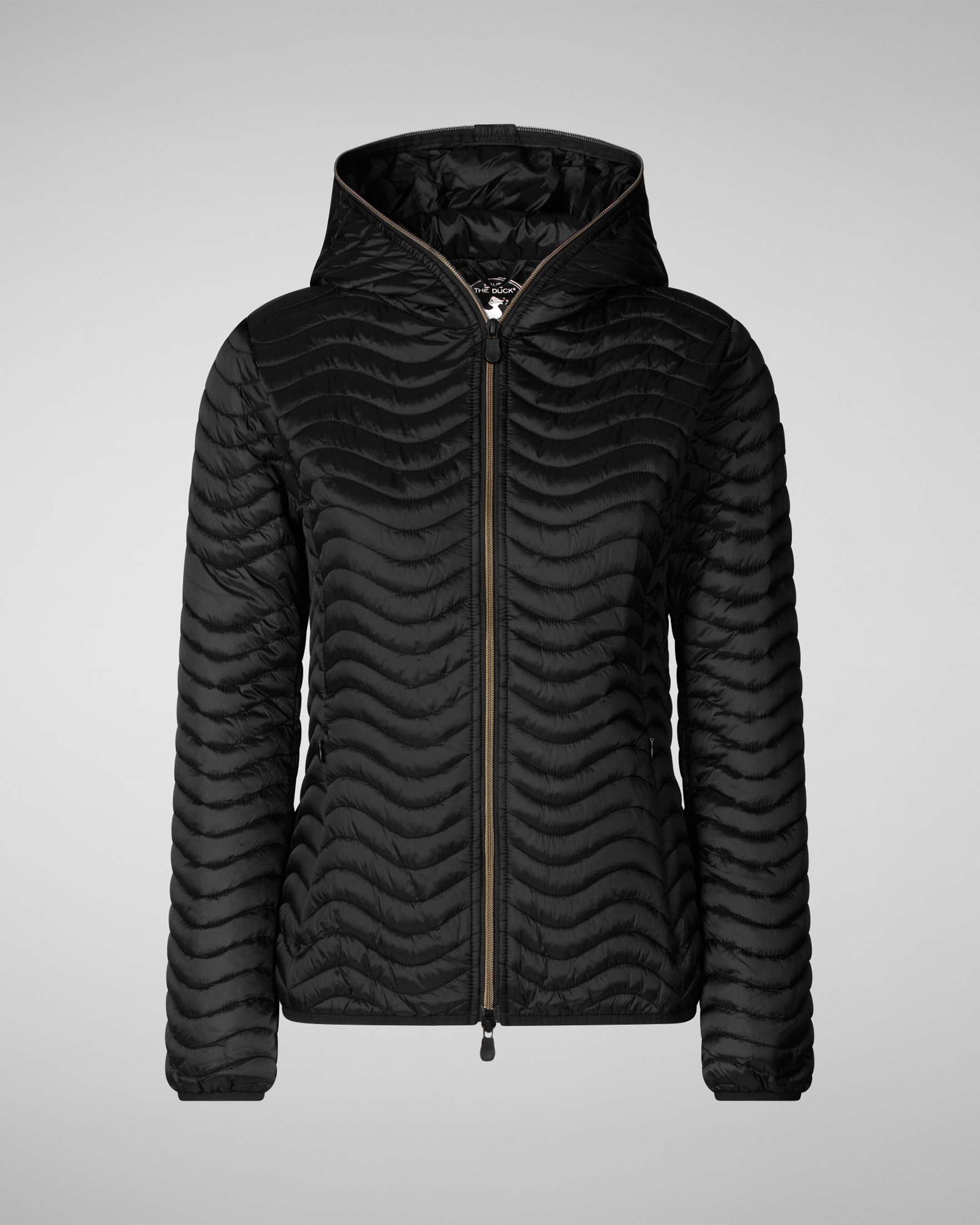 Piumino nero leggero con cappuccio e finish effetto raso a trapuntatura a onde