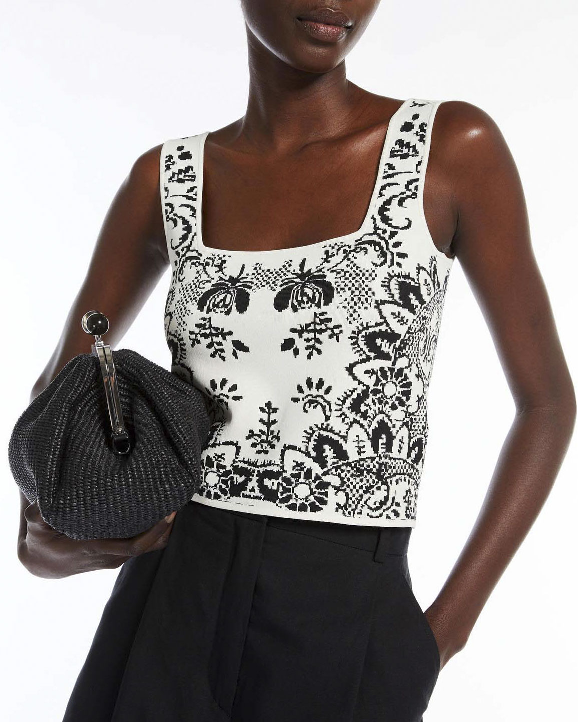 Top avorio senza maniche in maglia di misto viscosa con motivo jacquard nero