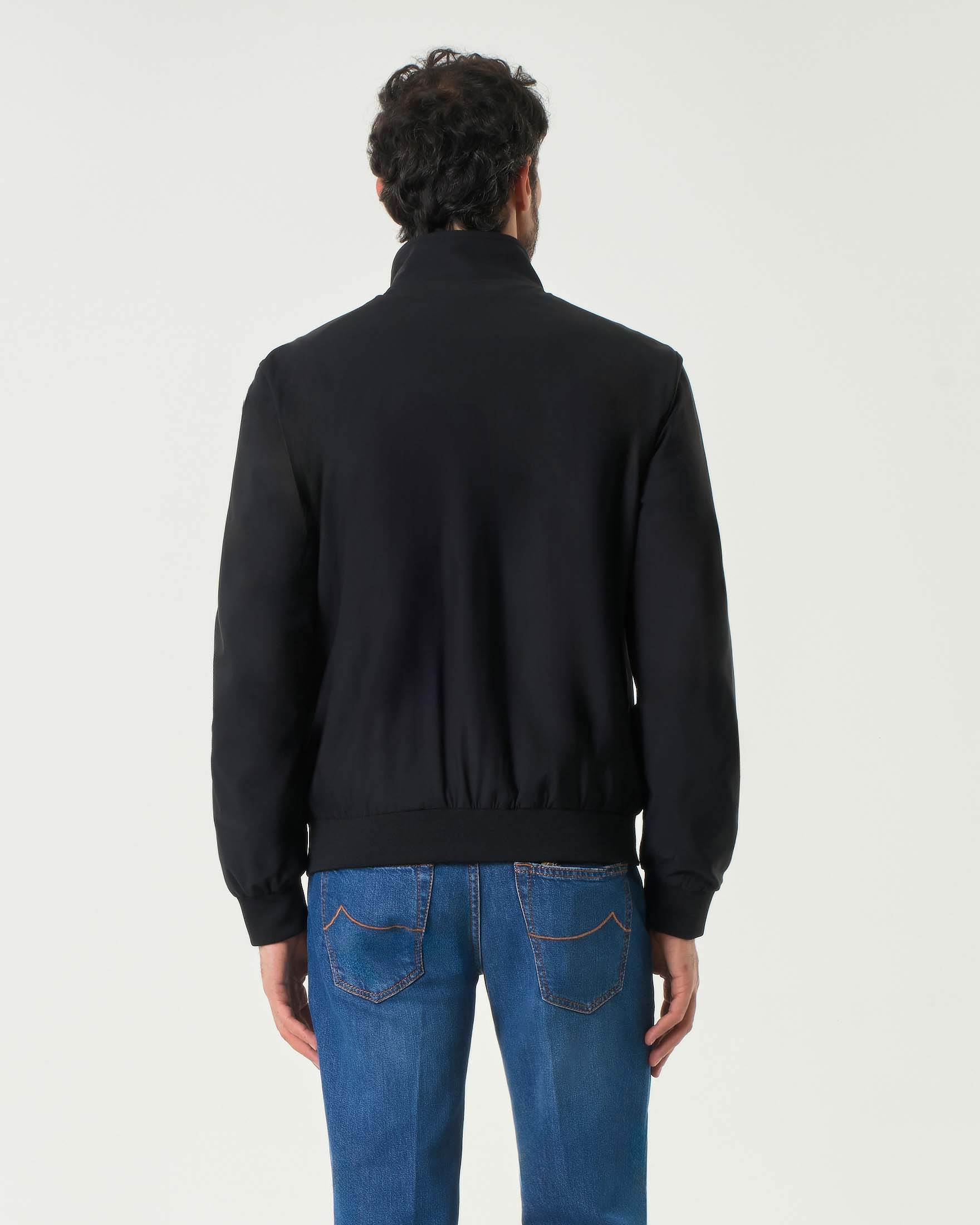 Bomber nero in tessuto tecnico stretch