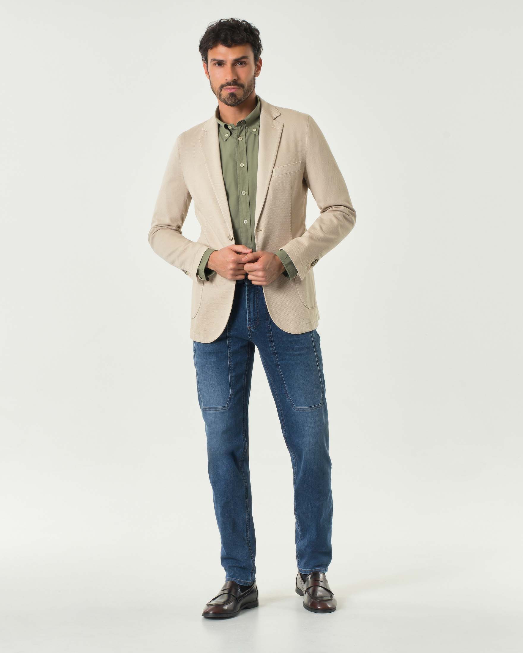 Blazer color sabbia in cotone stretch micro armatura con tasche a toppa e impunture a vista image