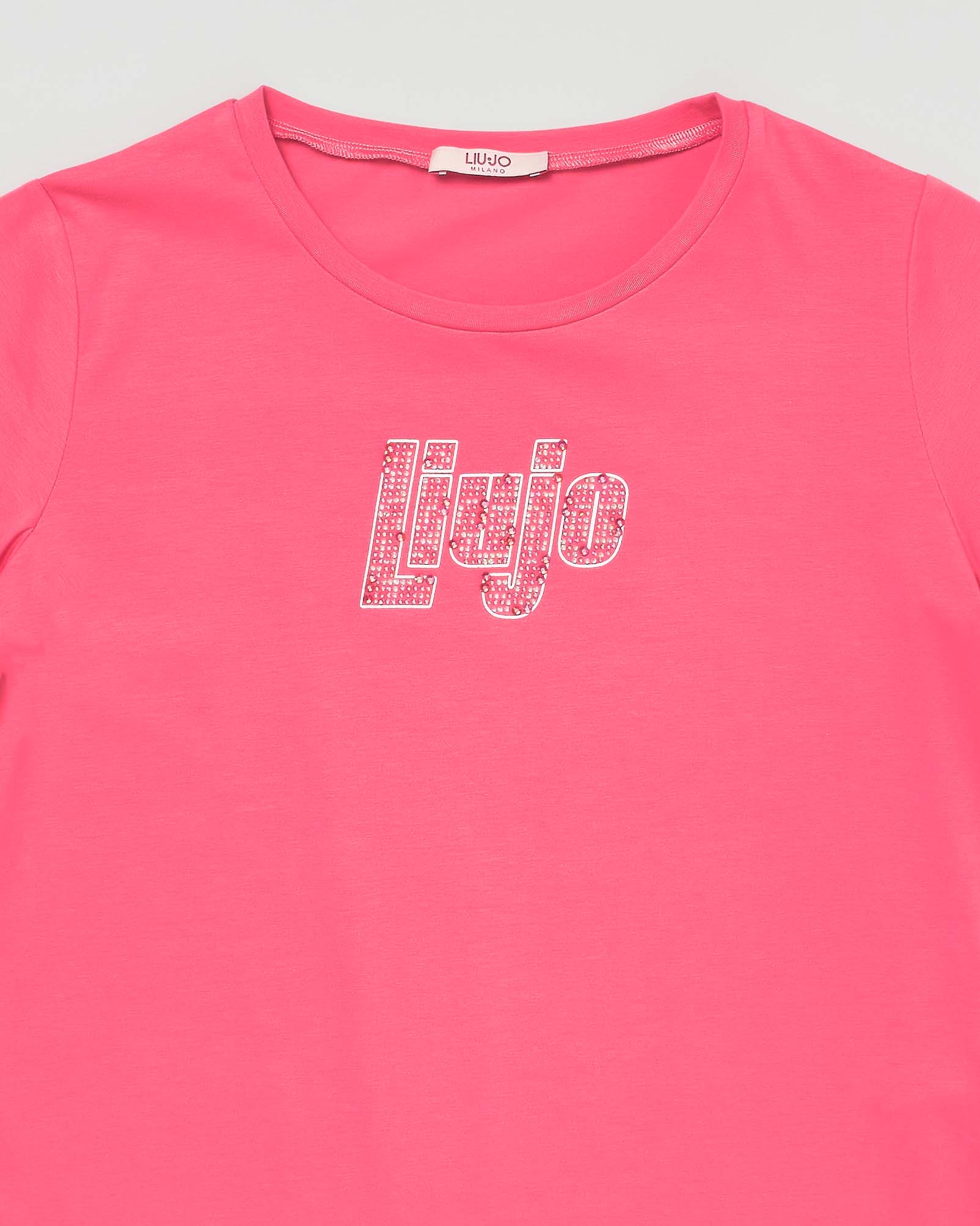 T-shirt fucsia mezza manica in cotone stretch con logo in strass image
