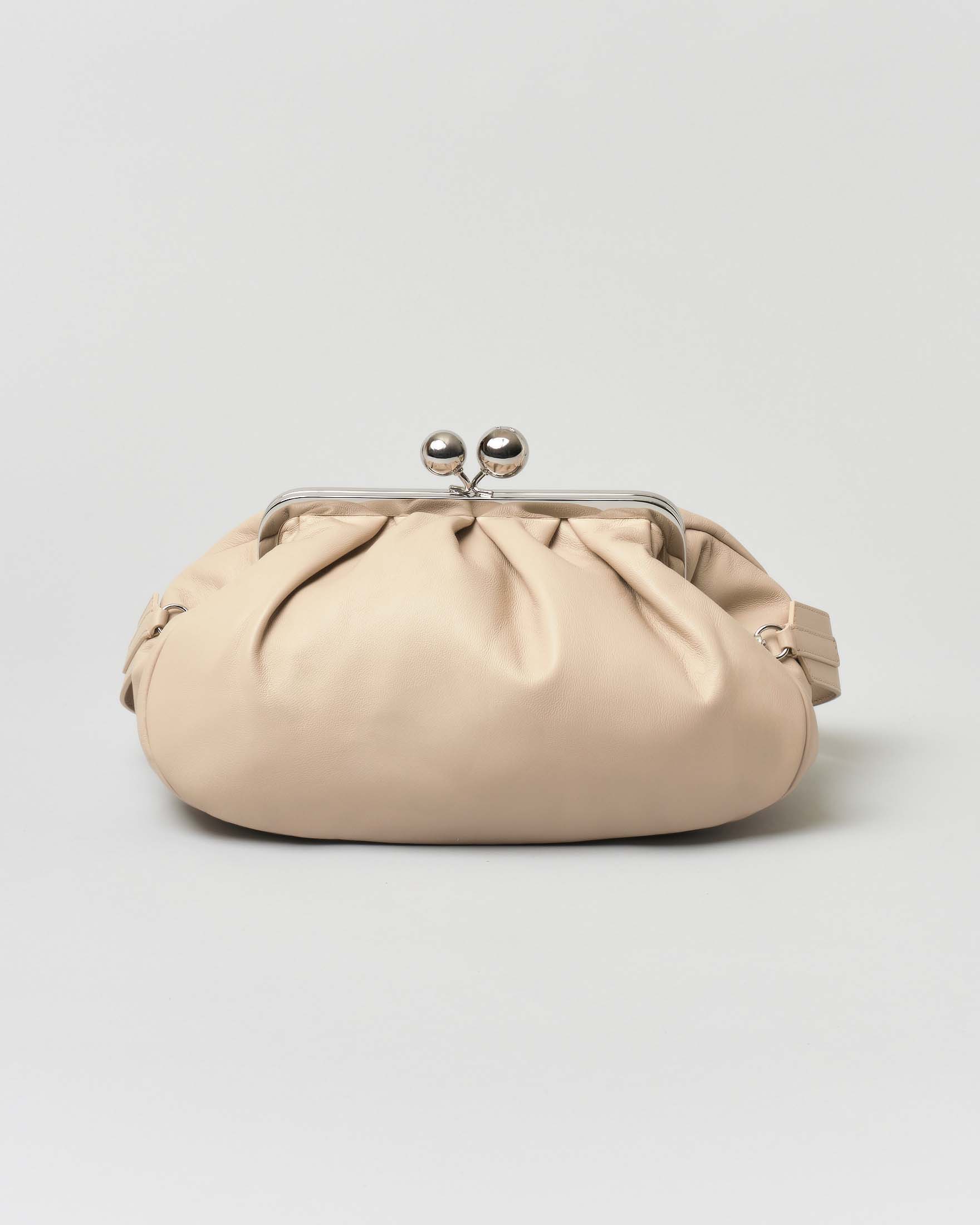 Pochette Pasticcino media Weekend Max Mara in pelle color beige con doppia tracolla removibile