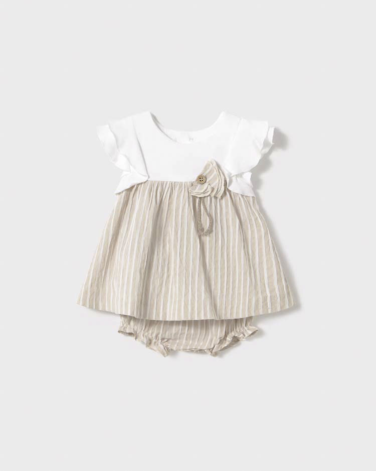 Abitino a righe beige e bianche con rouches e coulotte abbinata