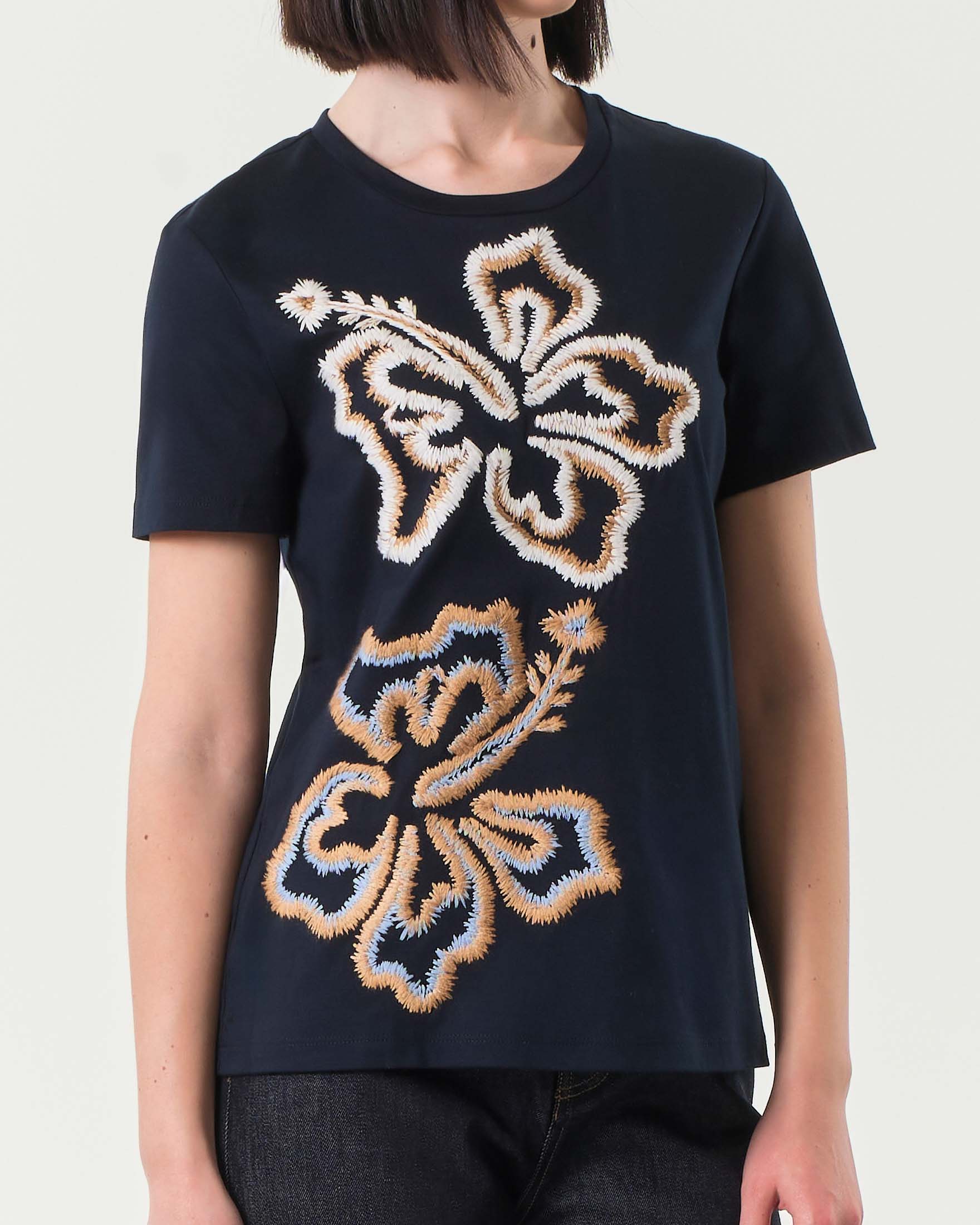 T-shirt blu dalla linea morbida in jersey di cotone con maxi fiori ricamati a contrasto di colore