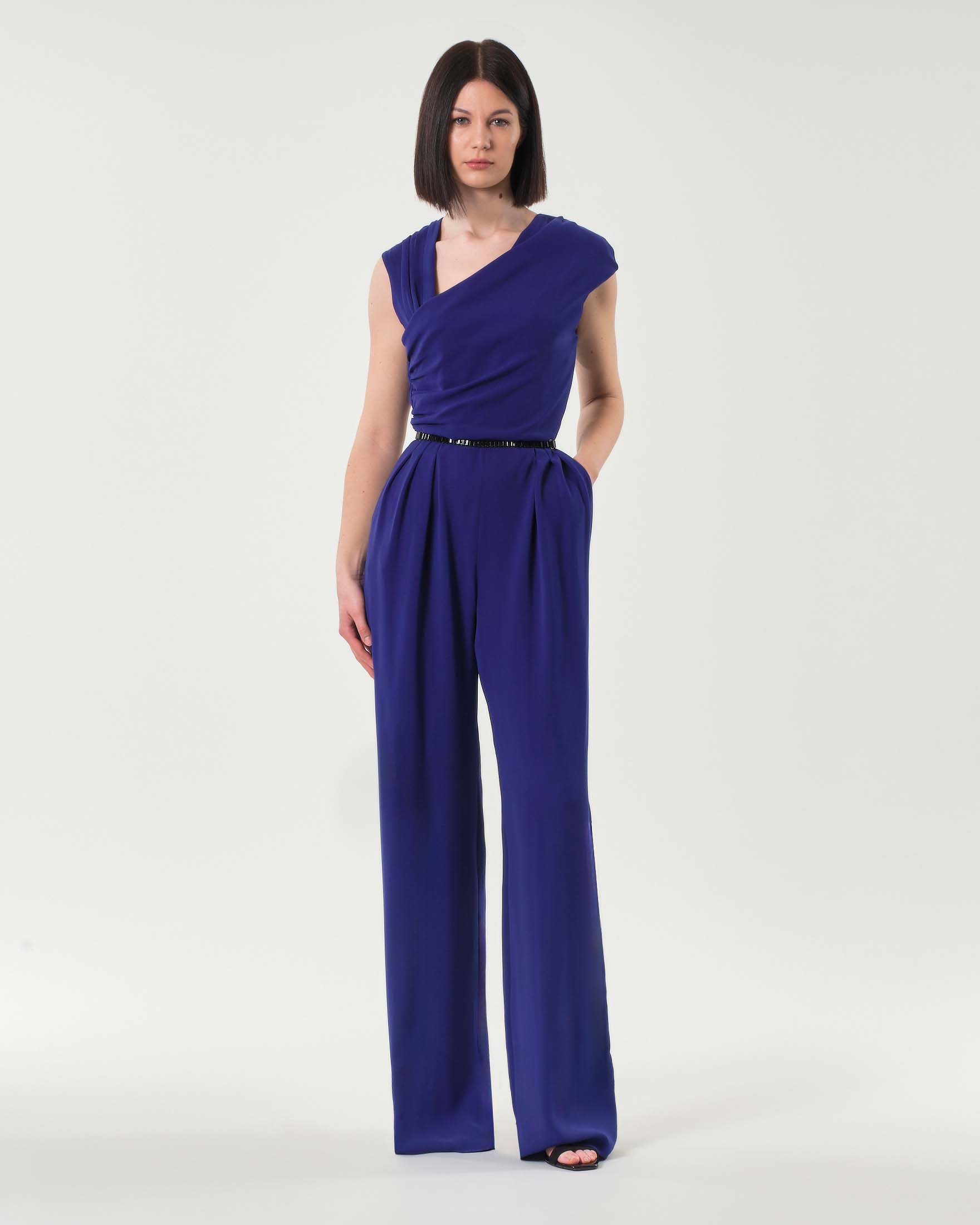 Tuta blu China in cady con corpetto asimmetrico e pantaloni wide leg con doppia piega frontale