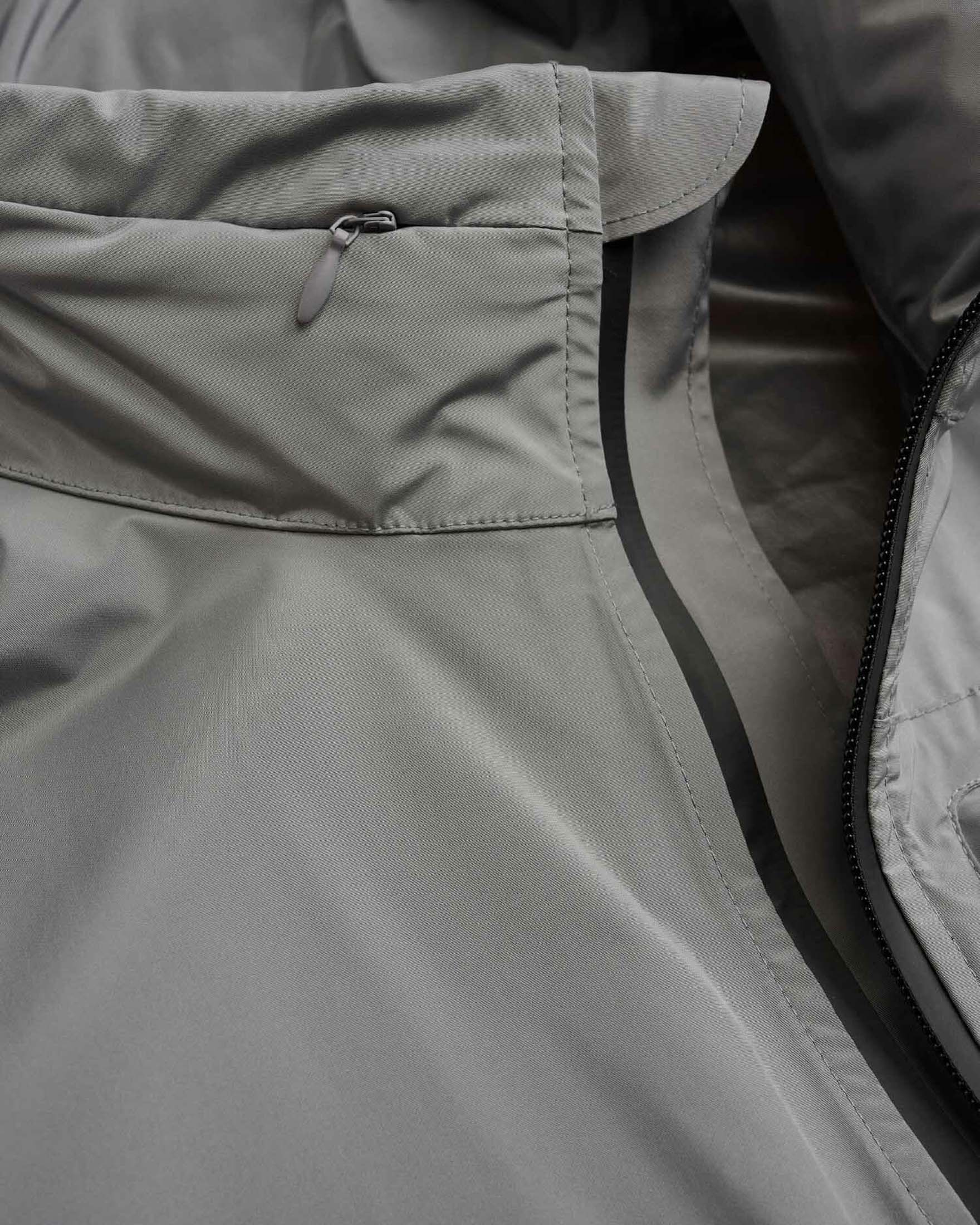 Giubbino sailor grigio in nylon stretch con cerniere termonastrate