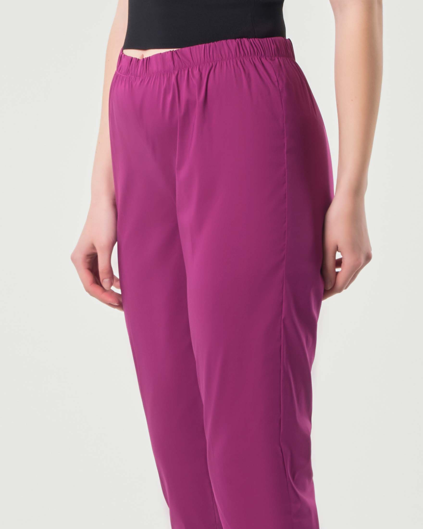 Pantaloni fucsia slim Jurerê in popeline di cotone con elastico inserito in vita e risvolto al fondo image