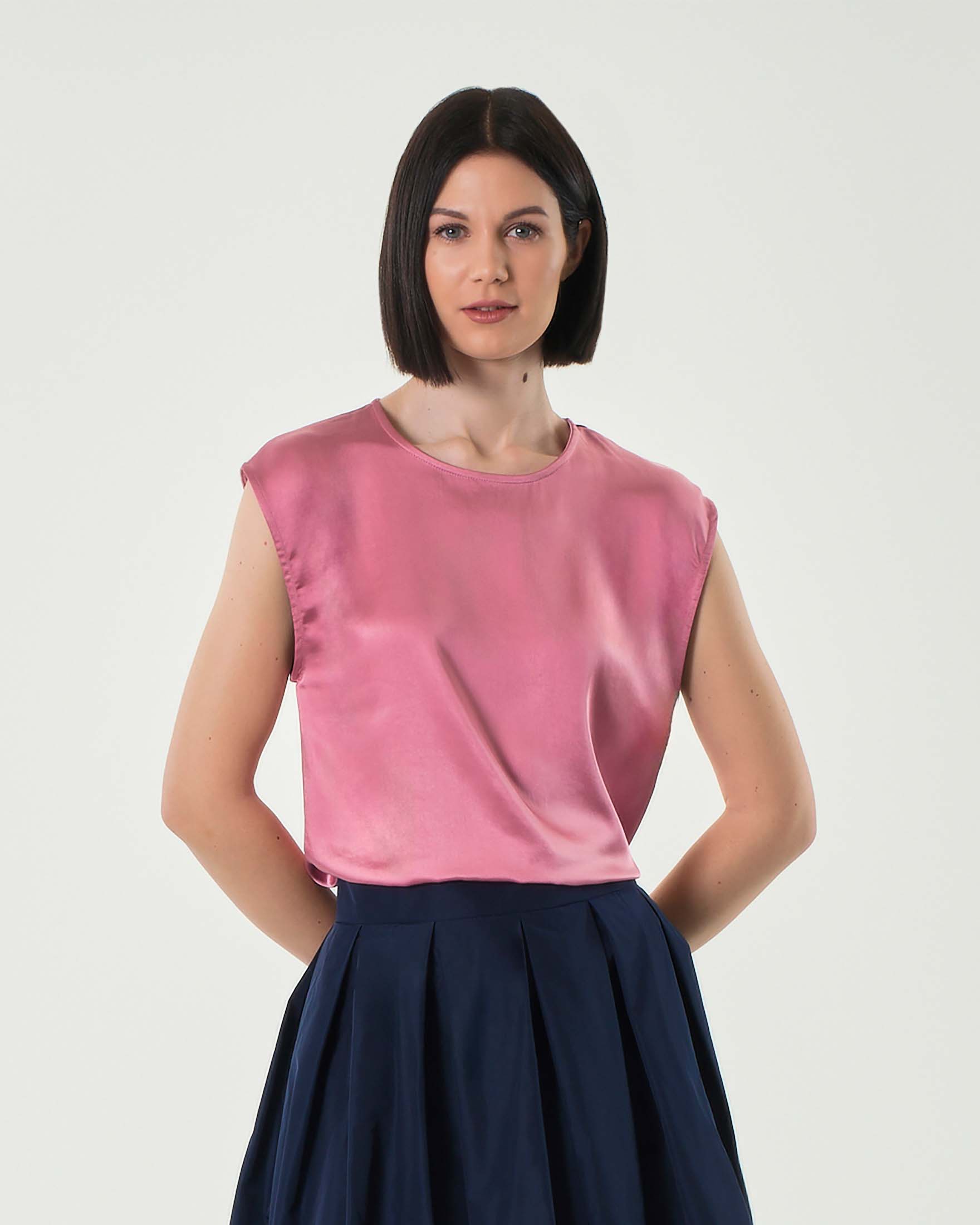 Blusa rosa antico in tessuto effetto raso con maniche ad aletta
