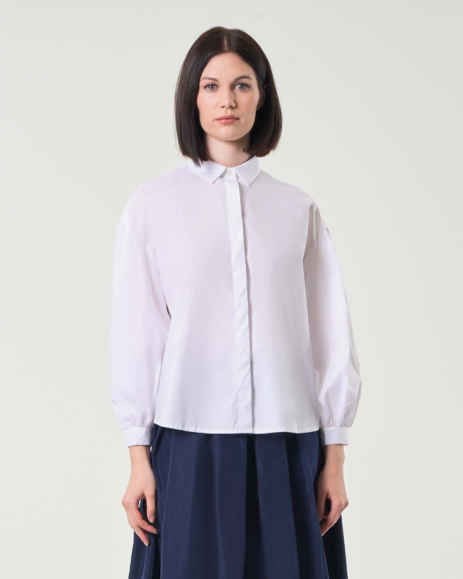 Camicia bianca in popeline di cotone con manica ampia image