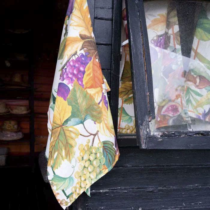 Canovaccio Brisk in lino bianco a fantasia autunnale uva e fichi multicolor image