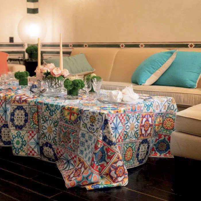 Tovaglia rettangolare Camastra in cotone a fantasia piastrelle siciliane multicolor 160x230