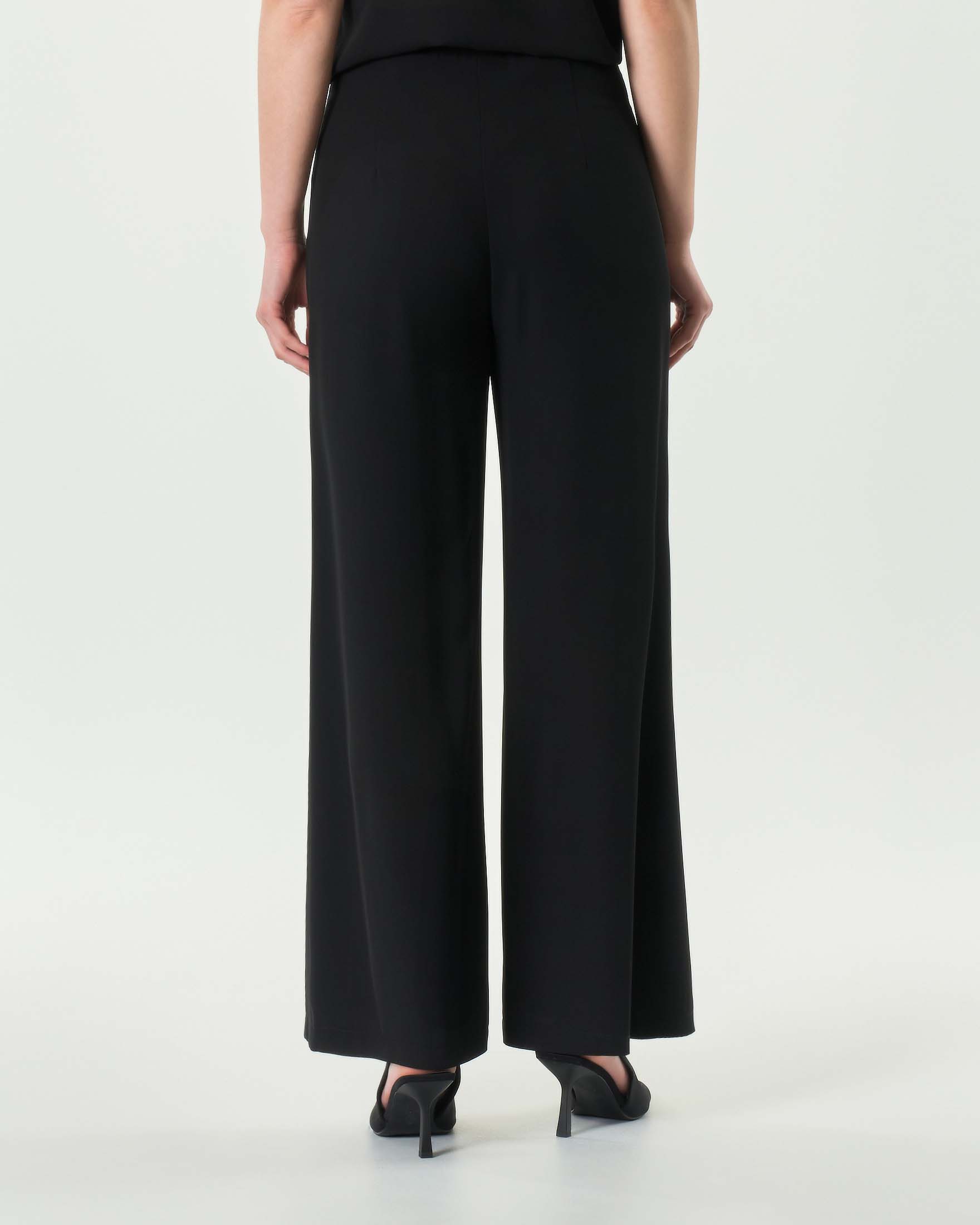 Pantaloni palazzo neri in tessuto stretch fluido a vita media