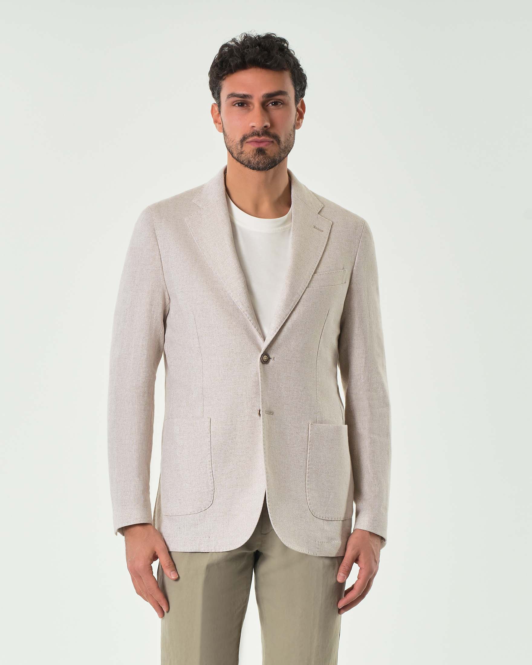 Blazer beige in tessuto ad armatura chevron di cotone e lino con tasche applicate