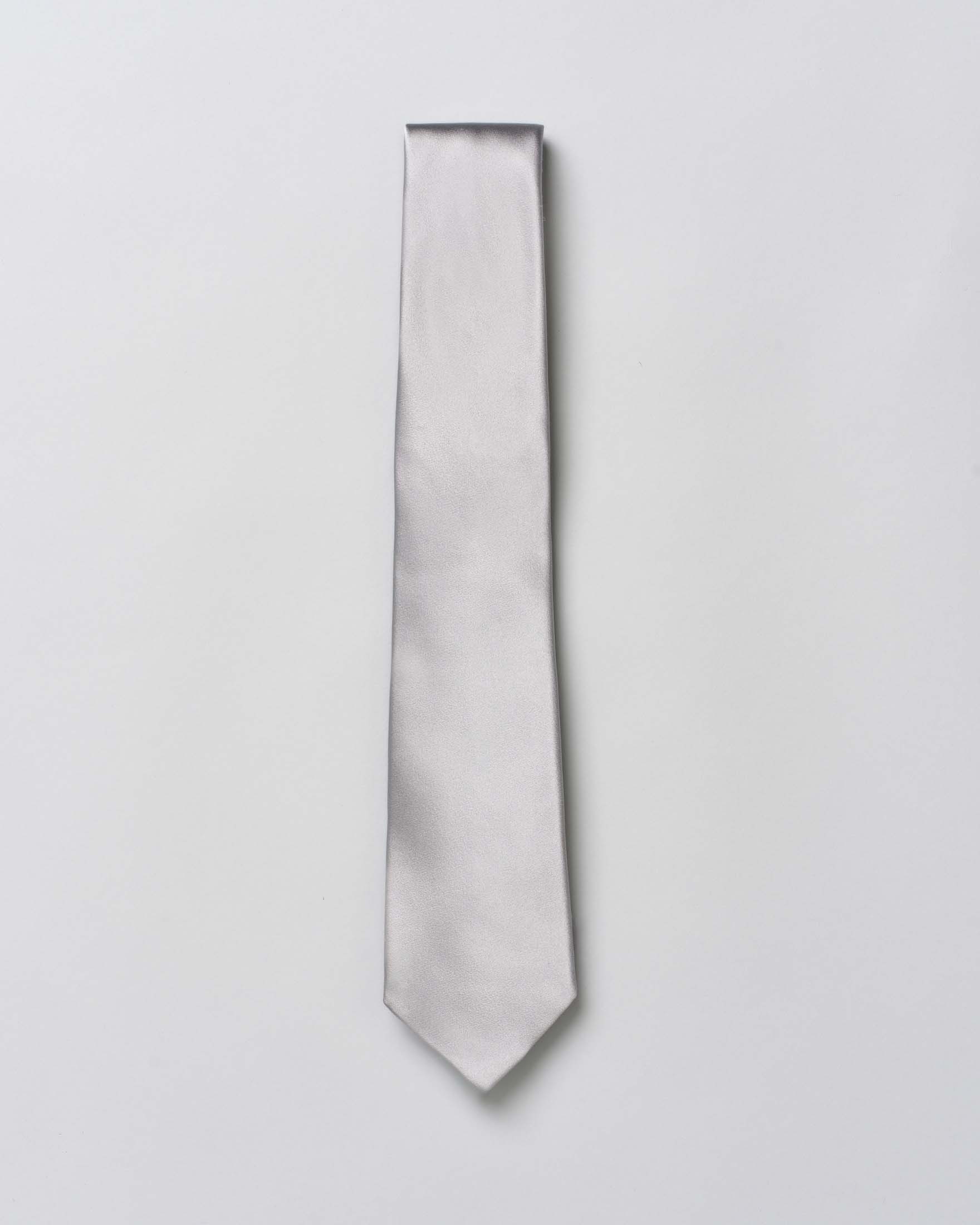 Cravatta In Seta Lucida – Rosso/Nero/Argento – Lavorata A Raso – Taglio Classico – Lunghezza 150 Cm, Larghezza 8 Cm