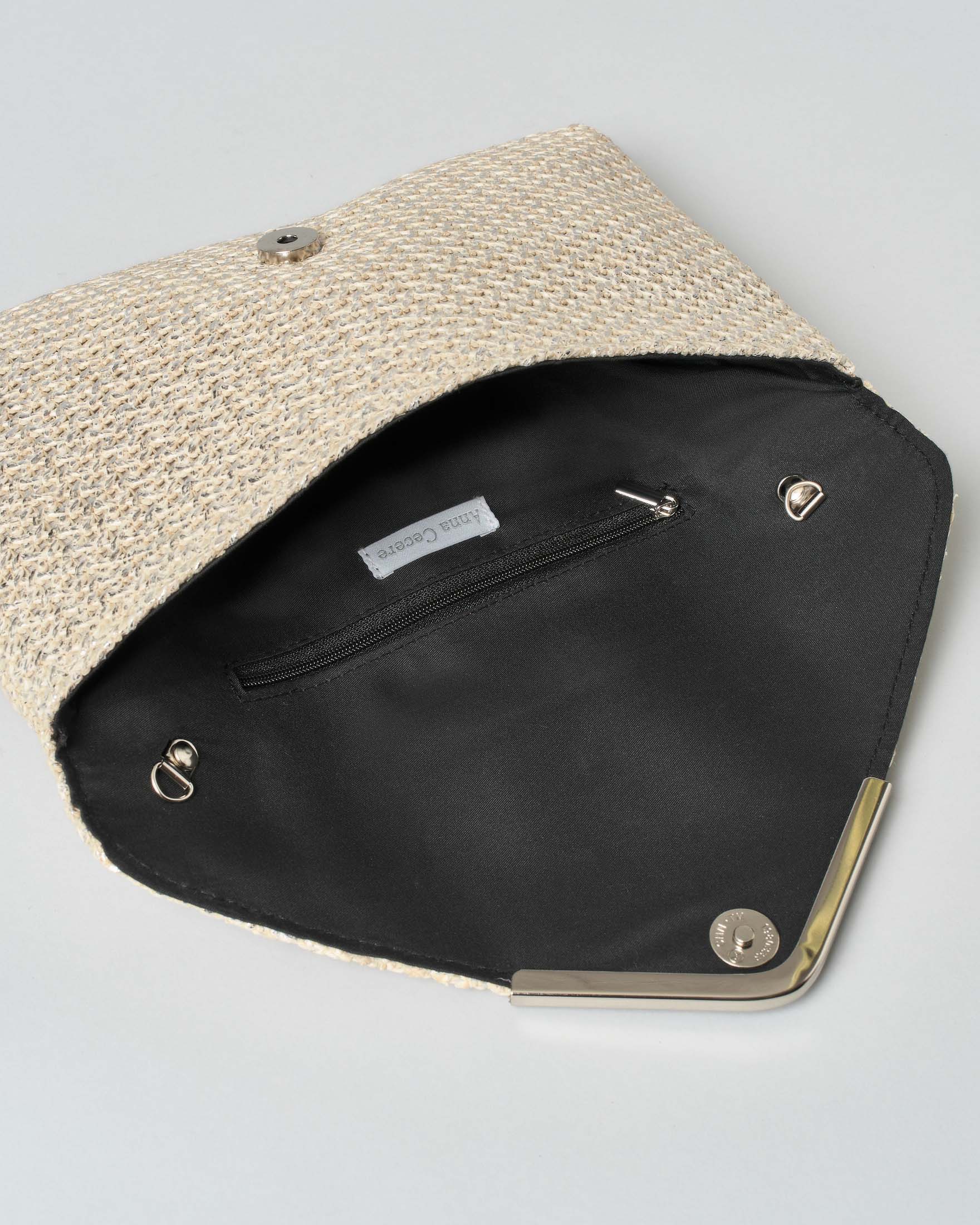 Pochette a busta Anna Cecere in raffia color platino con profilo in metallo dorato image