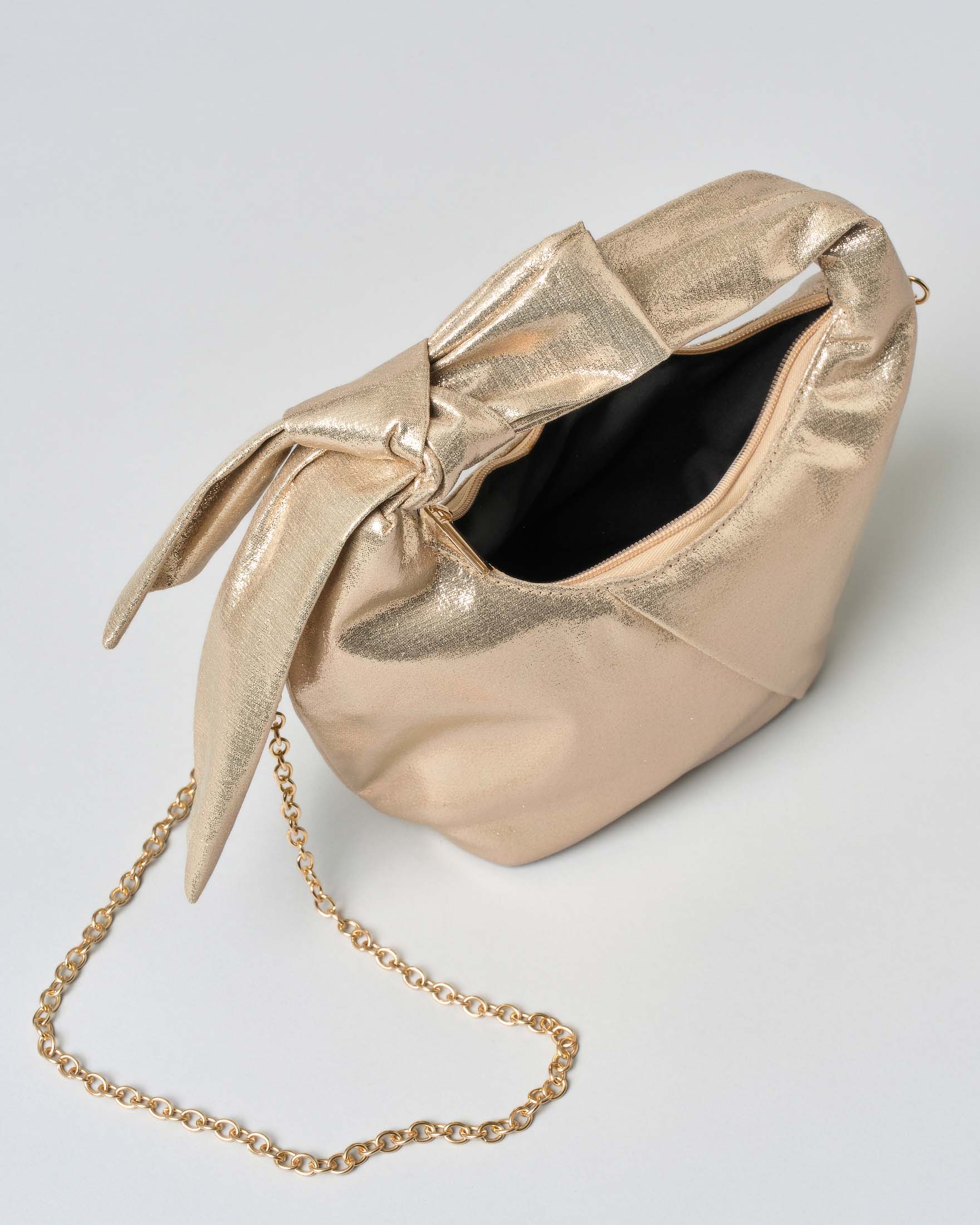 Borsa a mano Anna Cecere in similpelle effetto laminato color oro con motivo a nodo image