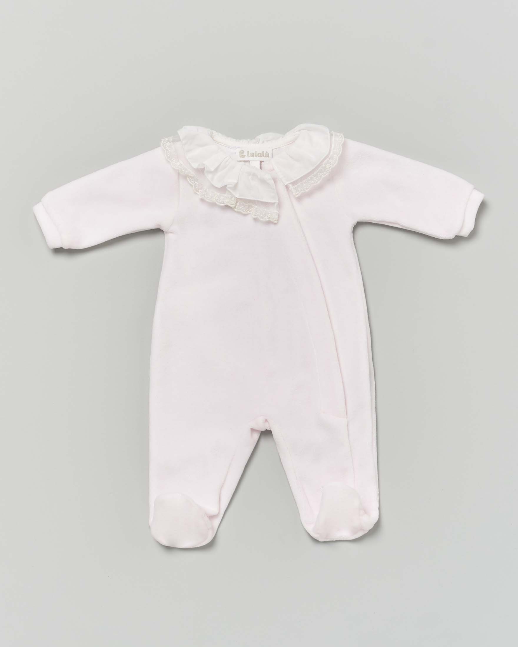 Tutina in ciniglia rosa con colletto in pizzo