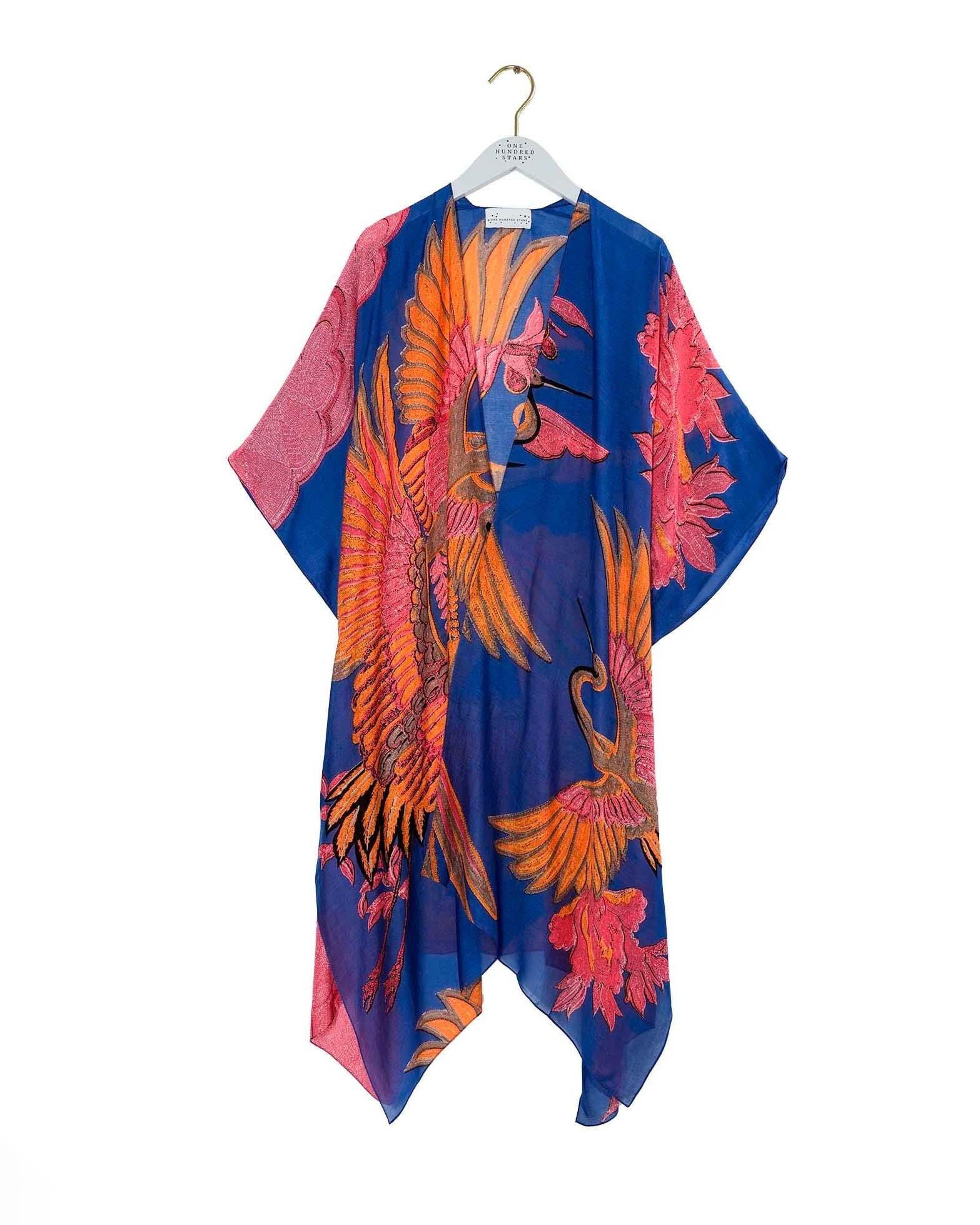 One Hundred Stars — Kimono lungo blu China One Hundred Stars a fantasia aironi arancioni in modal e cupro con maniche a tre quarti e spacchi laterali