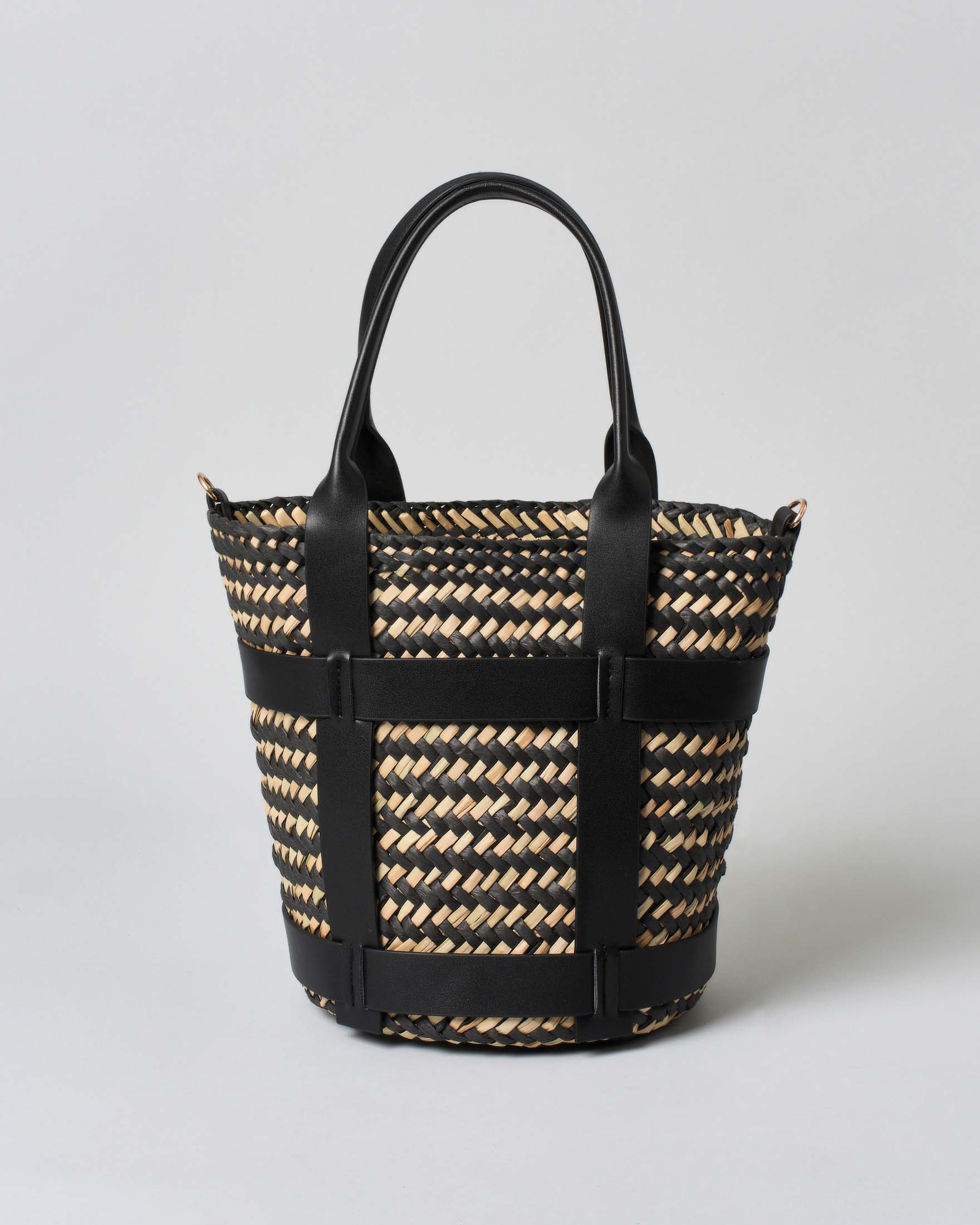 Secchiello in raffia intrecciata inserto in pelle liscia nera