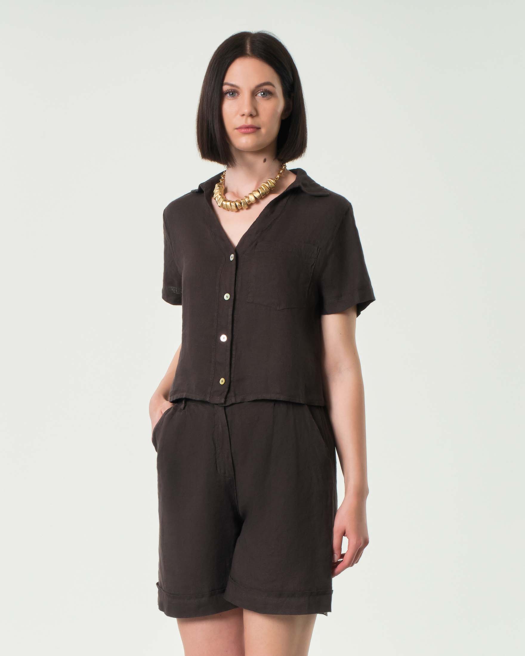 Camicia cropped Hlo! marrone in puro lino a maniche corte con scollo a V