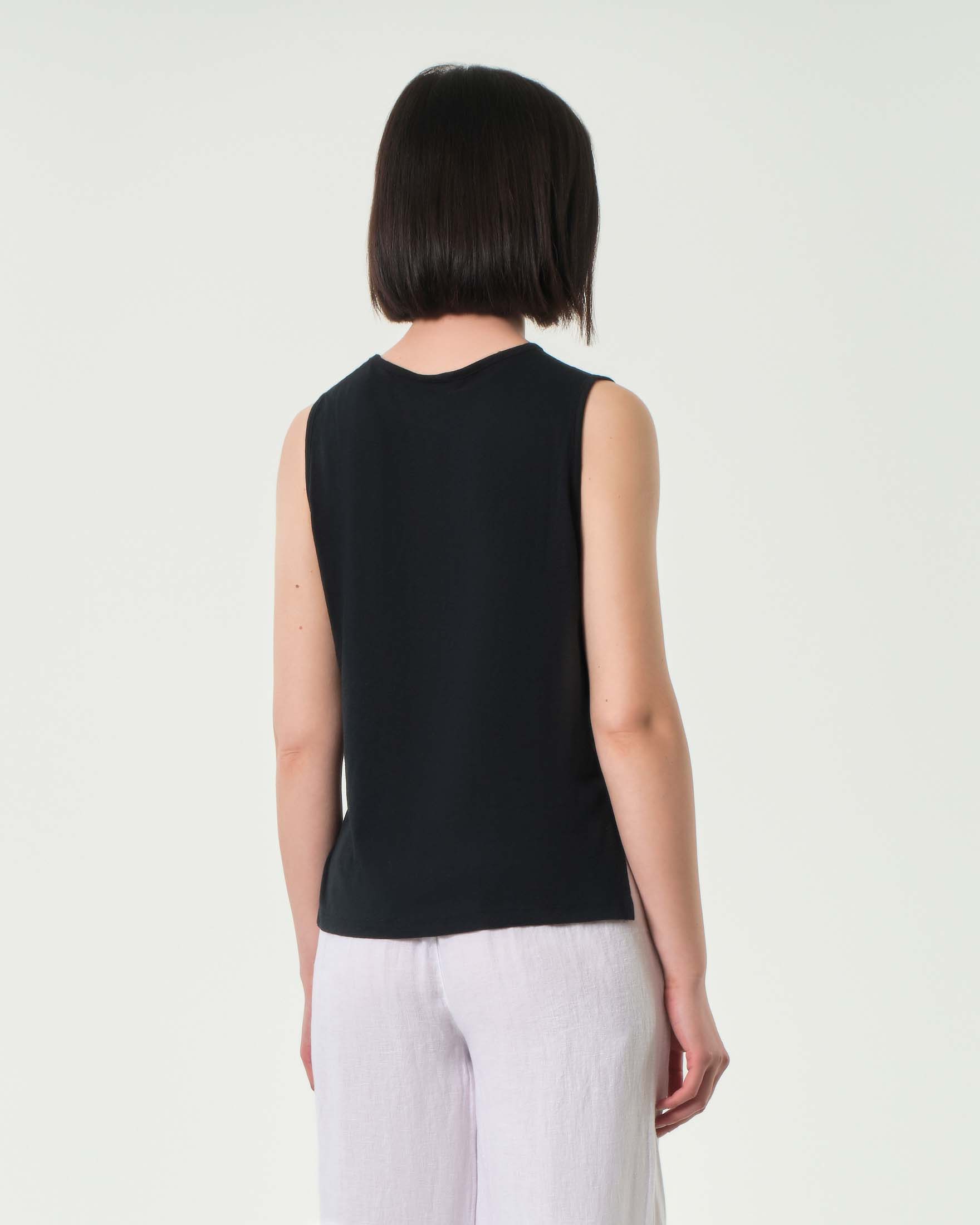 T-shirt nera Hlo! senza maniche in cotone e lino con spacchetti al fondo