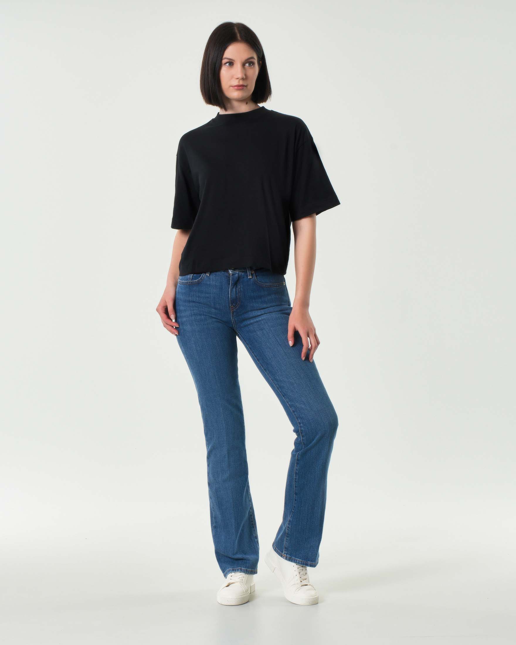 T-shirt nera Hlo! in cotone con cut out sulla schiena e coulisse image