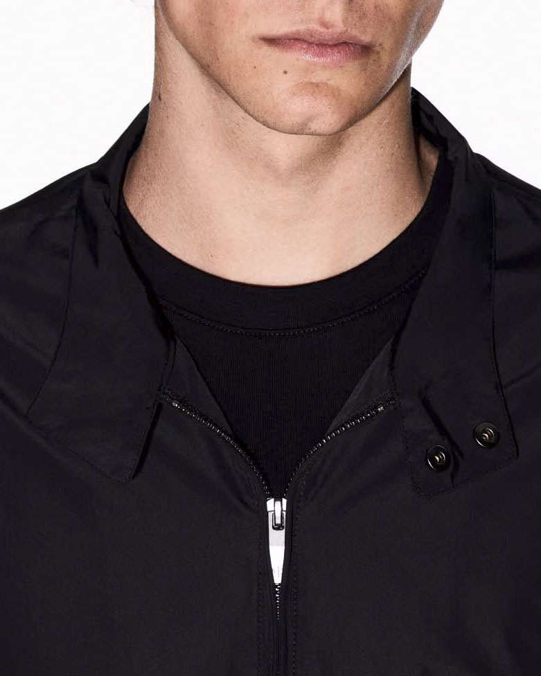 Giubbino nero Armani Exchange bi-tessuto in cotone stretch e pannello frontale in nylon