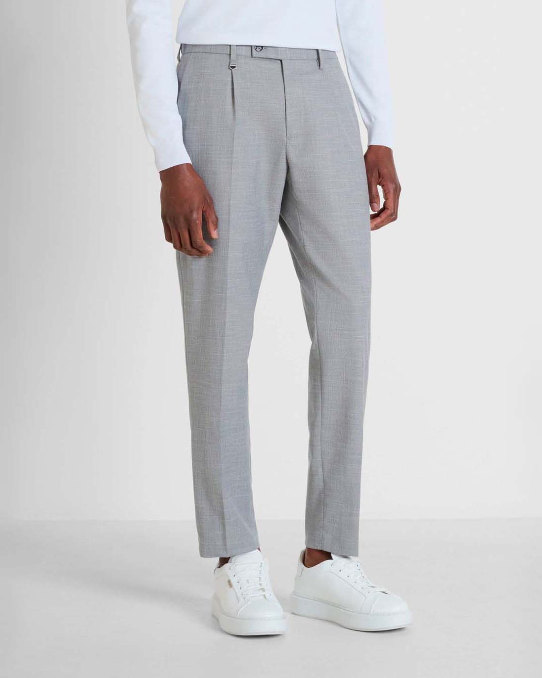 Pantaloni Luis grigi regular-fit in misto viscosa stretch con piega stirata fronte e retro