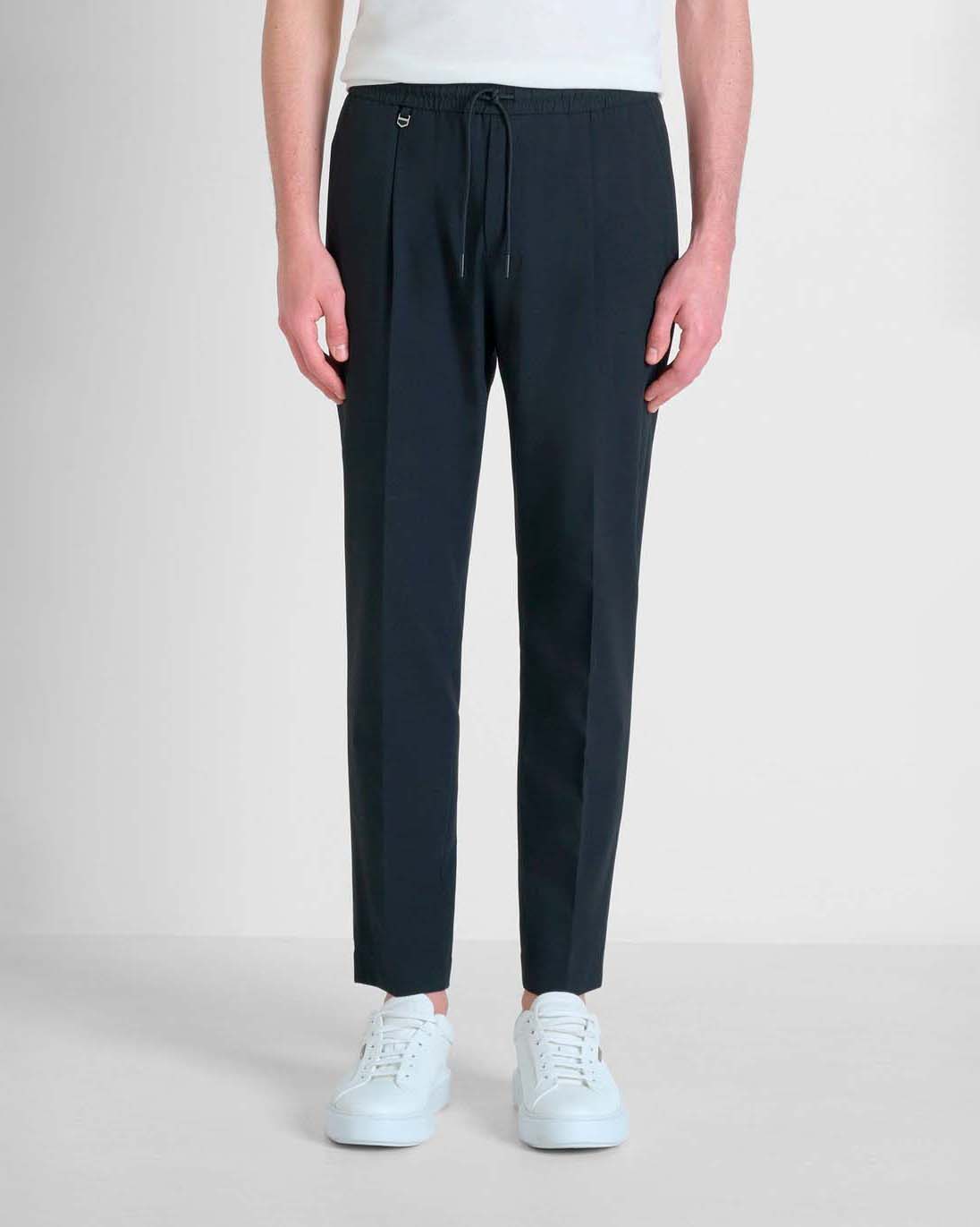 Pantalaccio Neil nero Antony Morato regular-fit in misto viscosa stretch con una pinces