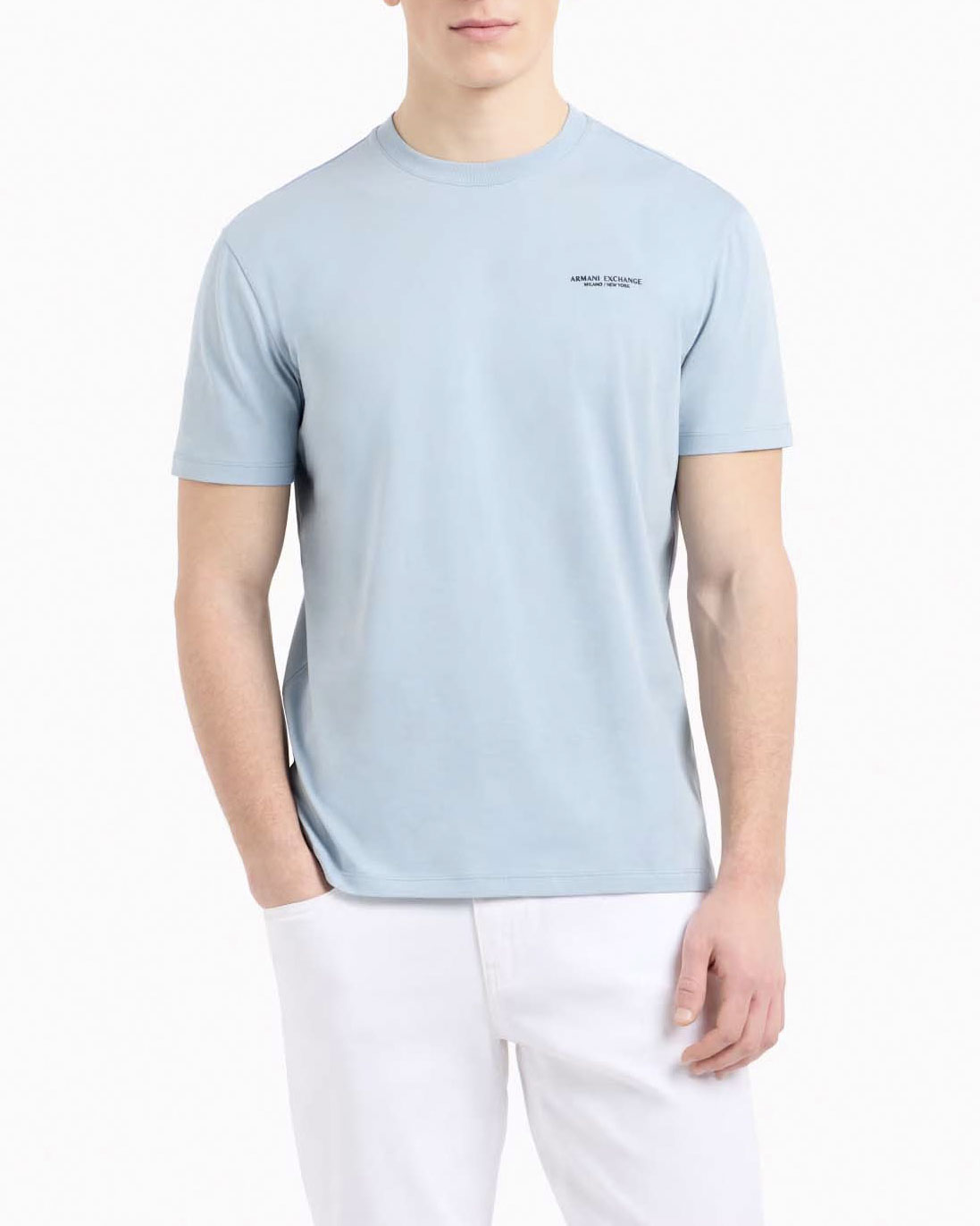 T-shirt mezza manica Exchange azzurra tinta unita con logo piccolo stampato sul petto