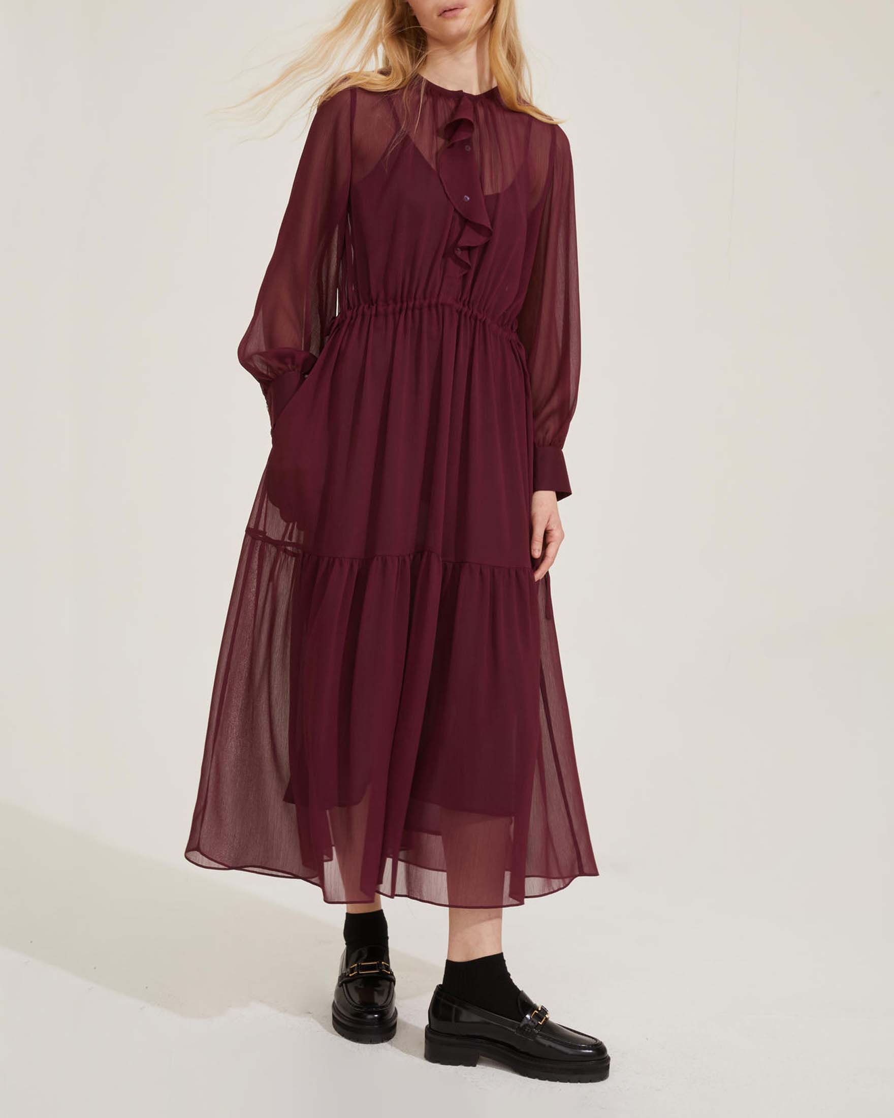 Abito lungo bordeaux Emme Marella in creponne semi trasparente con balza sulla gonna