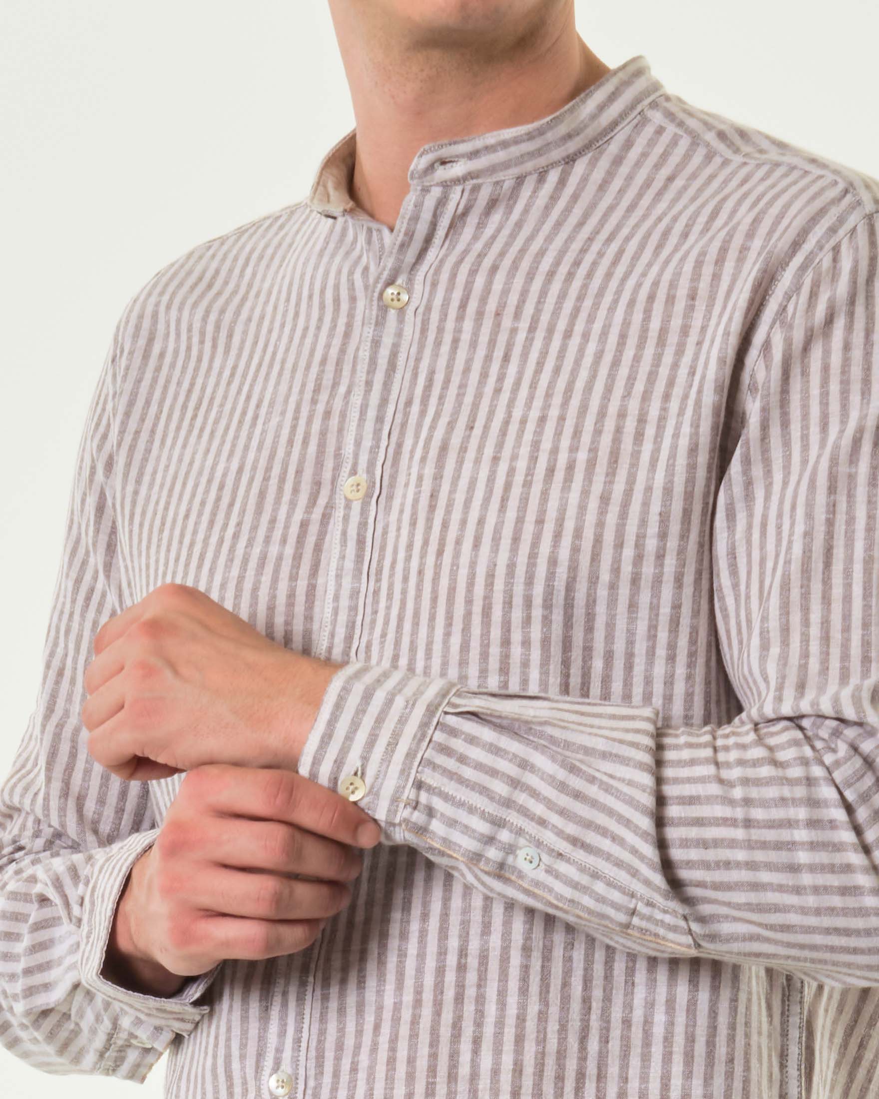 Camicia Alley Docks bastoncino panna e noce in misto lino e cotone con colletto alla coreana image