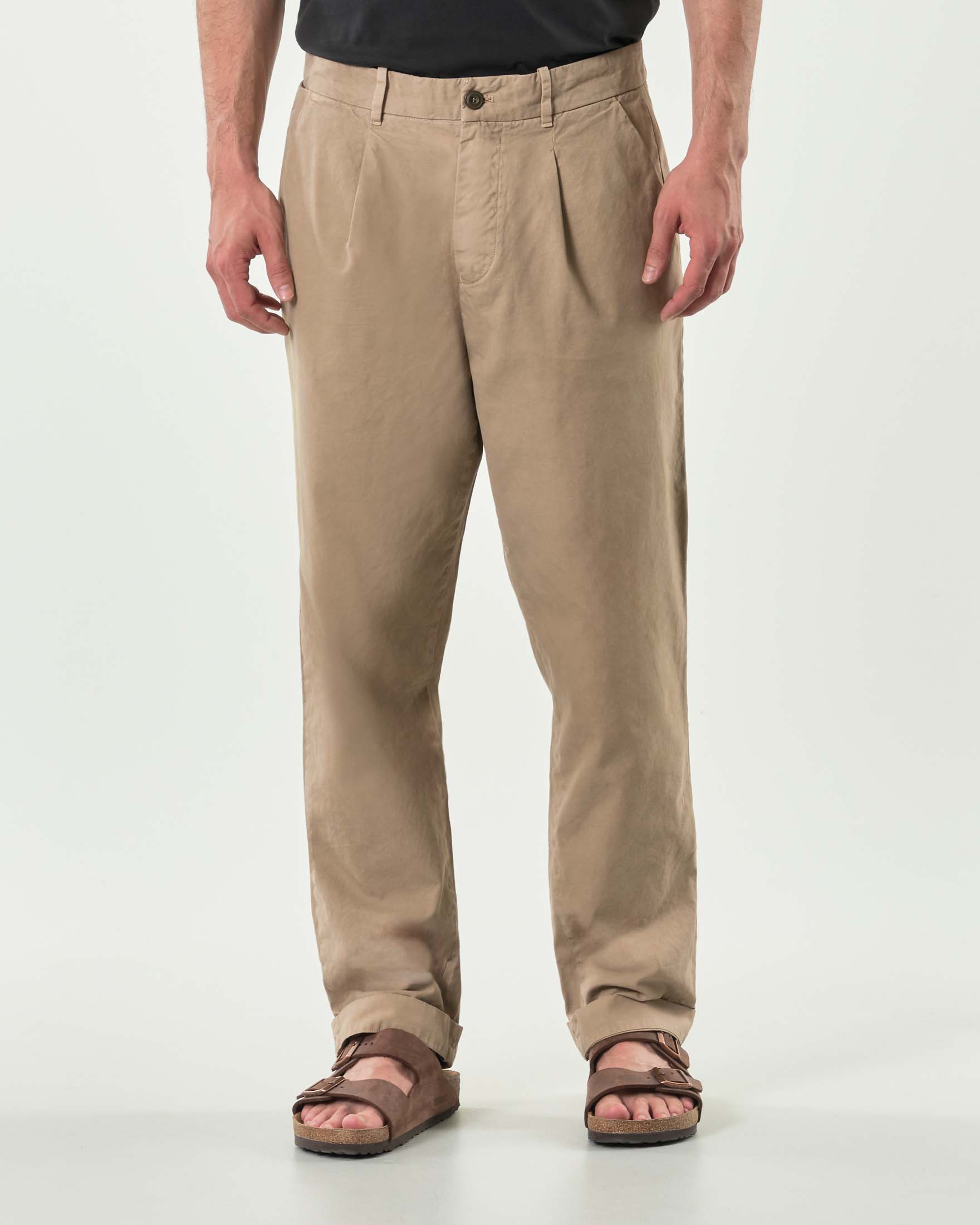 Pantalone chino Mason's relaxed fit color sabbia con una pinces image