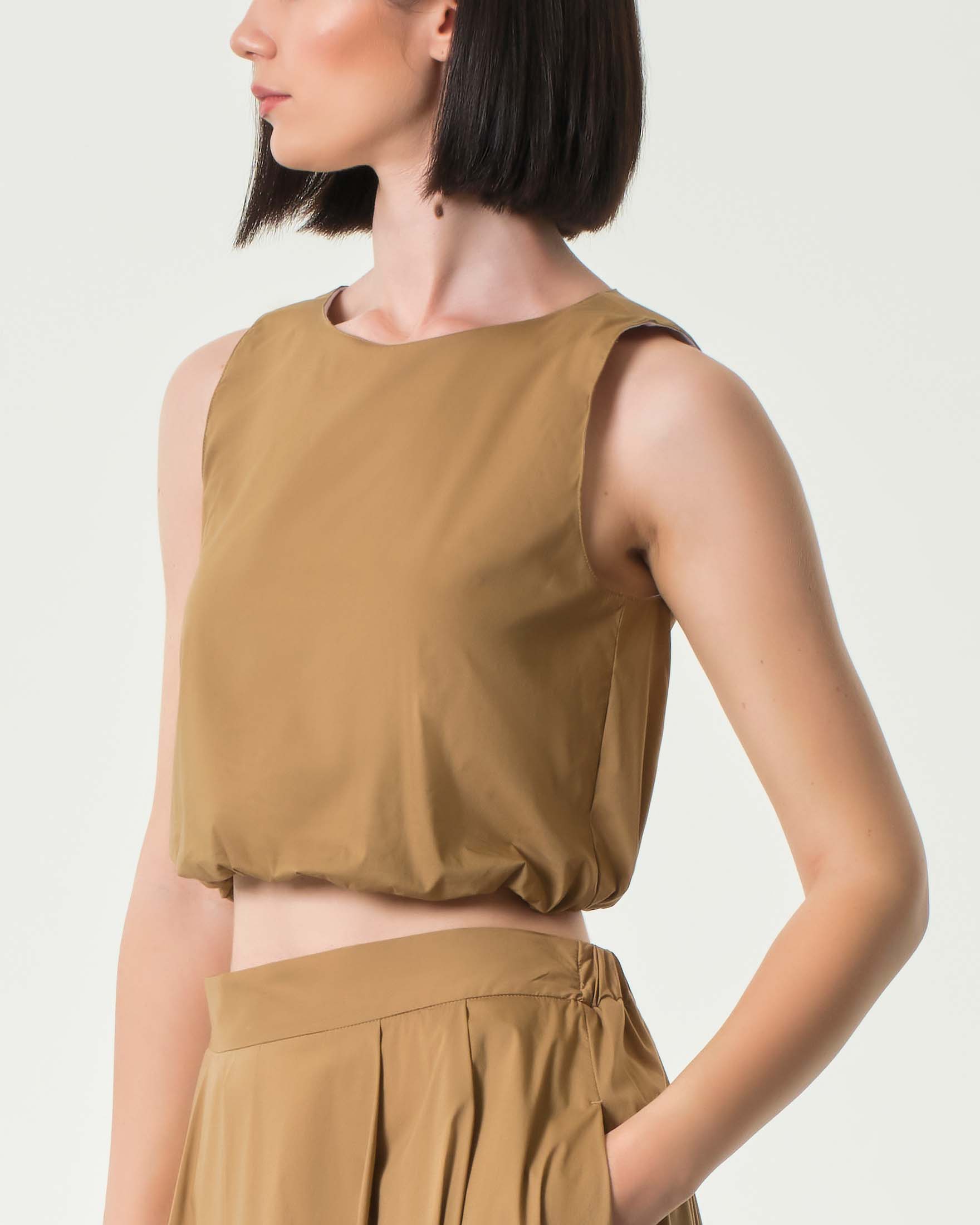 Top cropped beige Emme Marella in popeline di cotone rimborsato al fondo