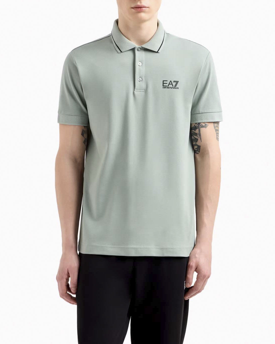 Polo EA7 verde salvia in piquet di cotone stretch con bordino in contrasto