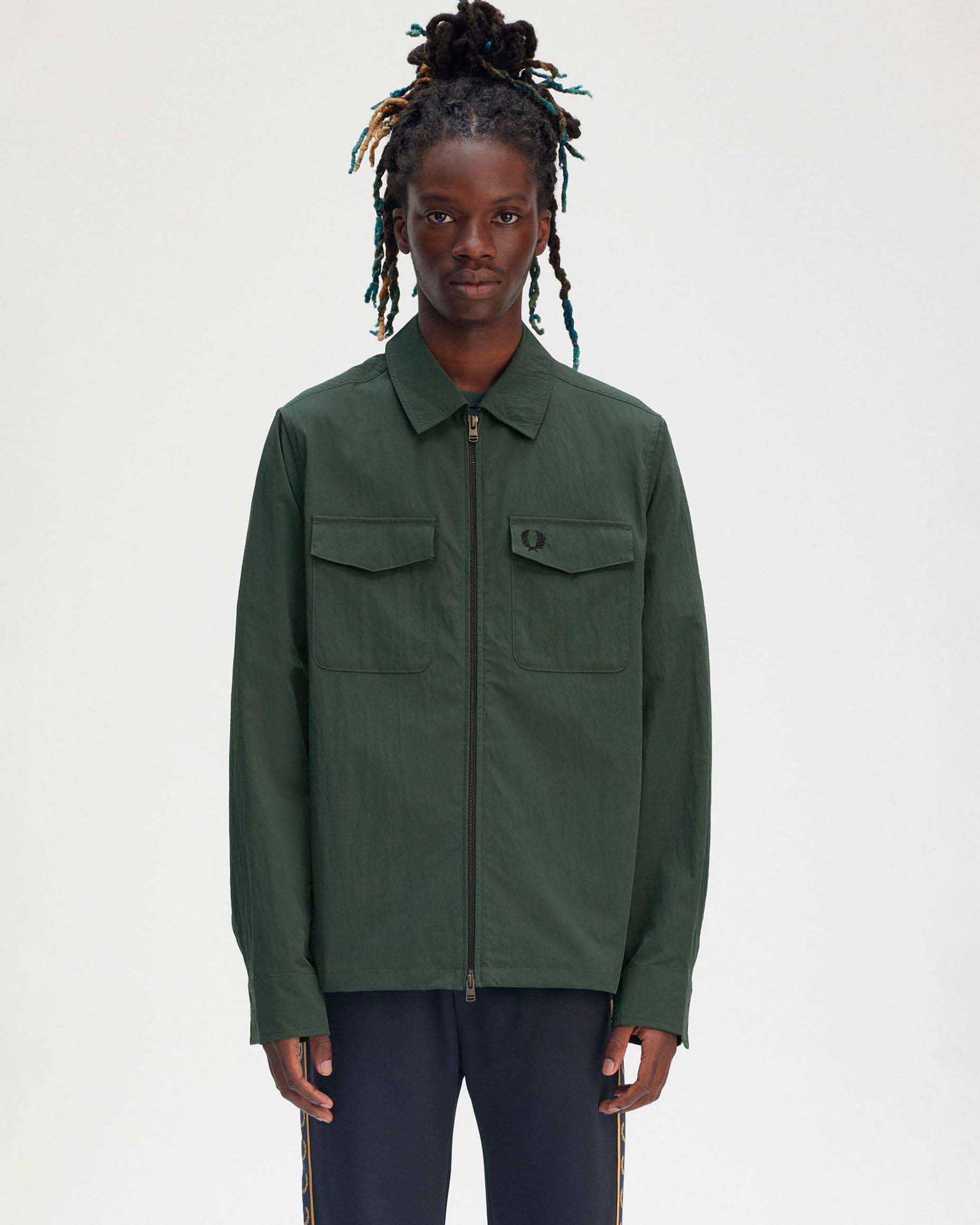 Giacca overshirt  Fred Perry verde militare in tessuto crinkle